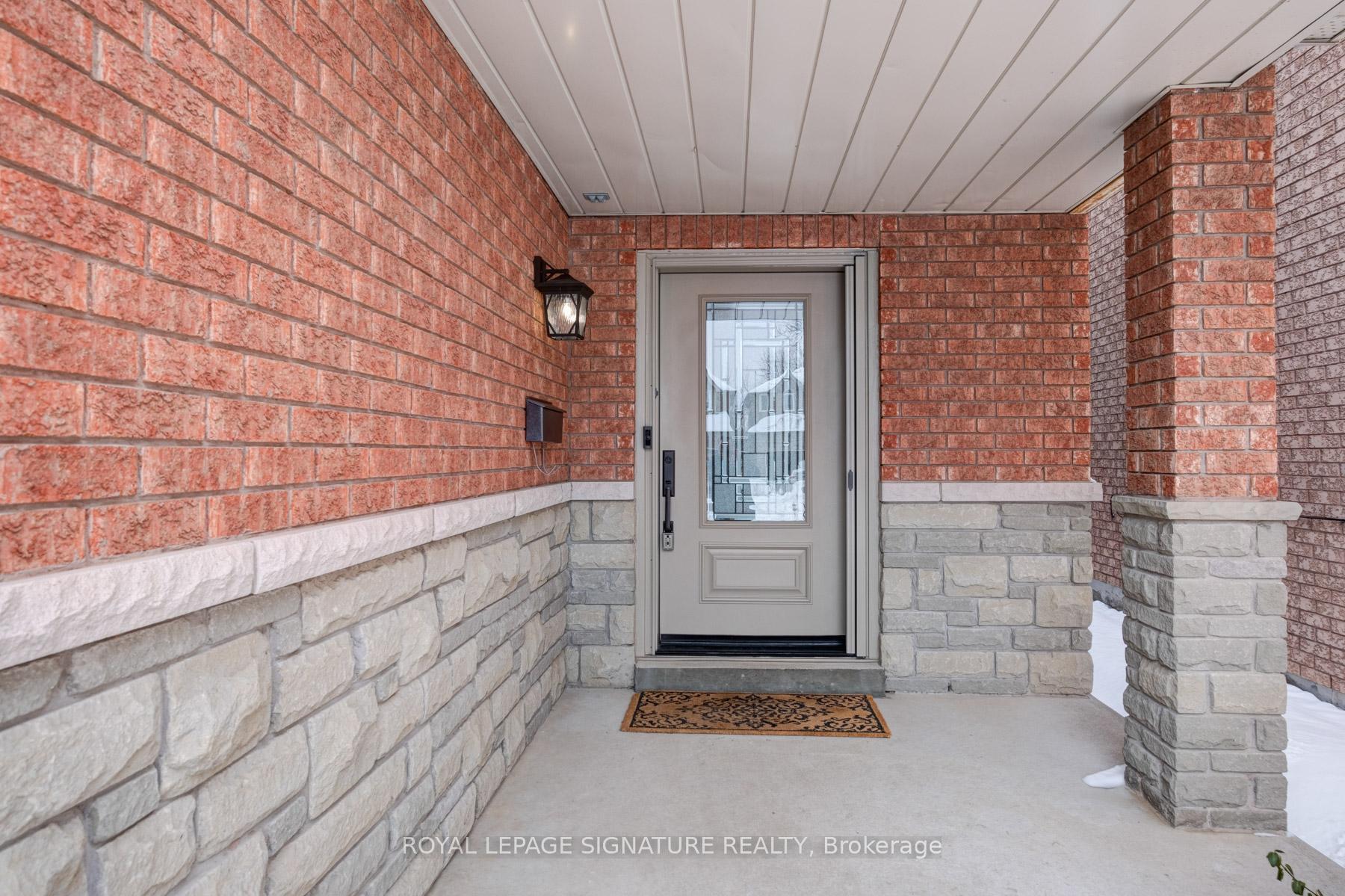 Photo 2 of 738 Swan Place, Pickering, Amberlea — HOMEH