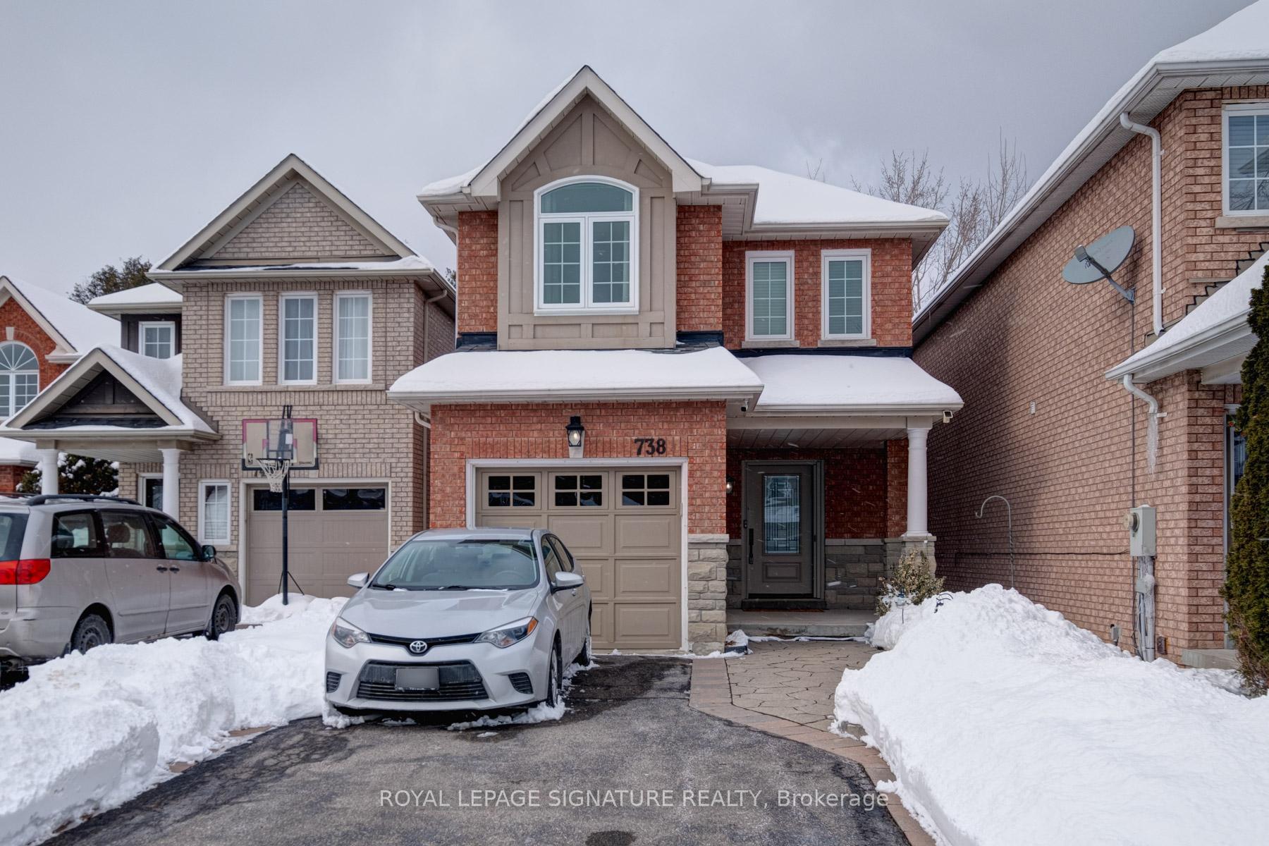 Photo 3 of 738 Swan Place, Pickering, Amberlea — HOMEH