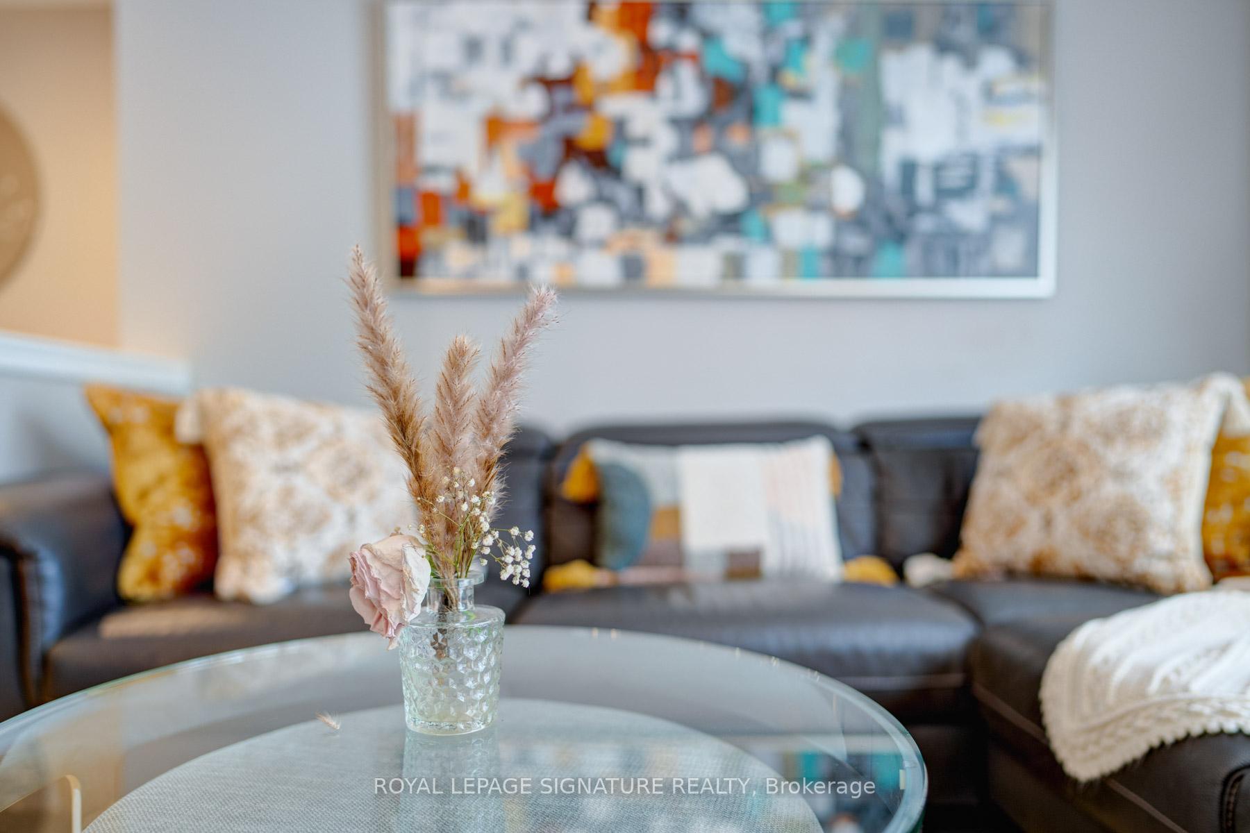 Photo 23 of 738 Swan Place, Pickering, Amberlea — HOMEH