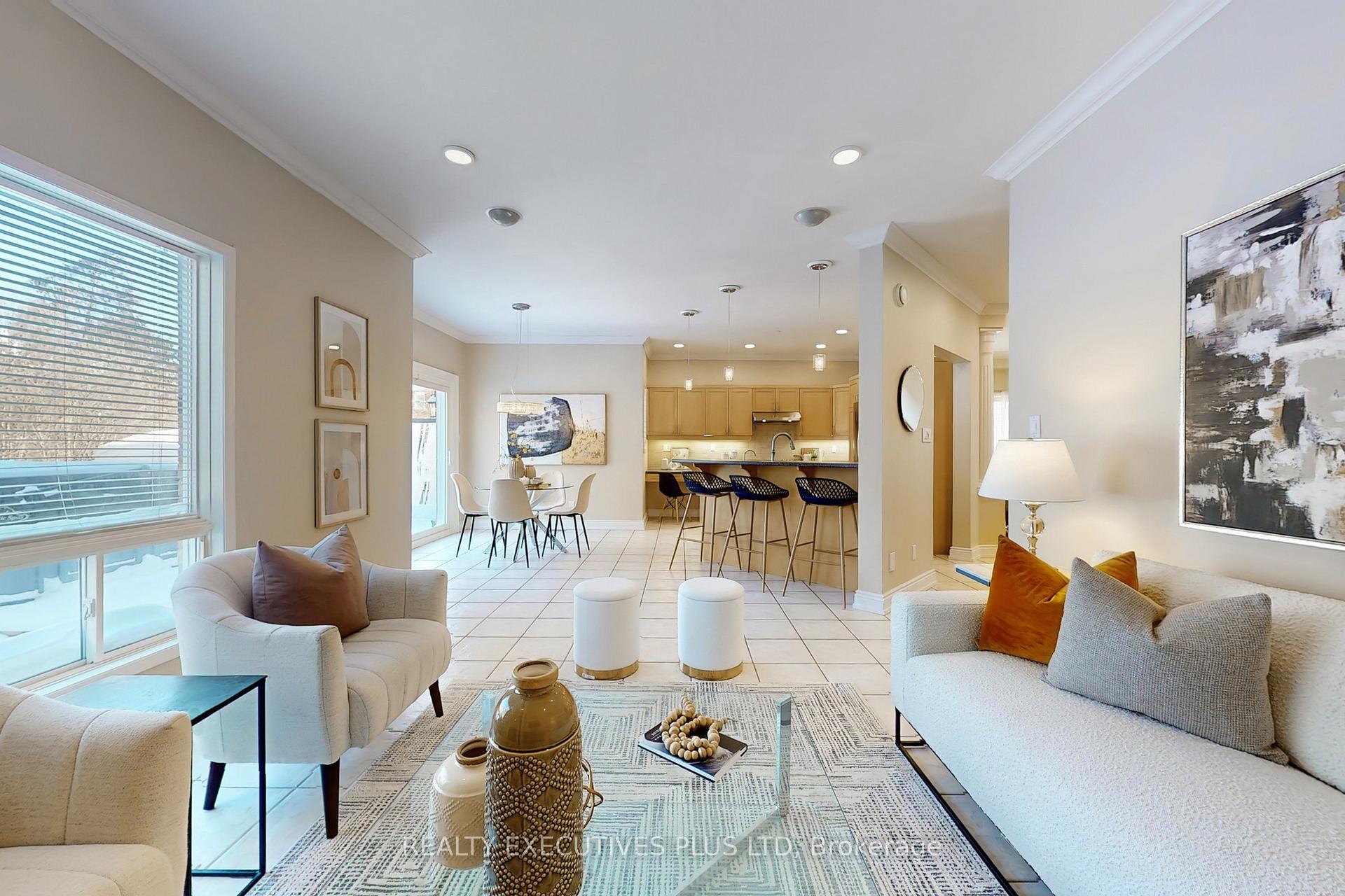 Photo 8 of 525 Summerpark Crescent, Pickering, Amberlea — HOMEH