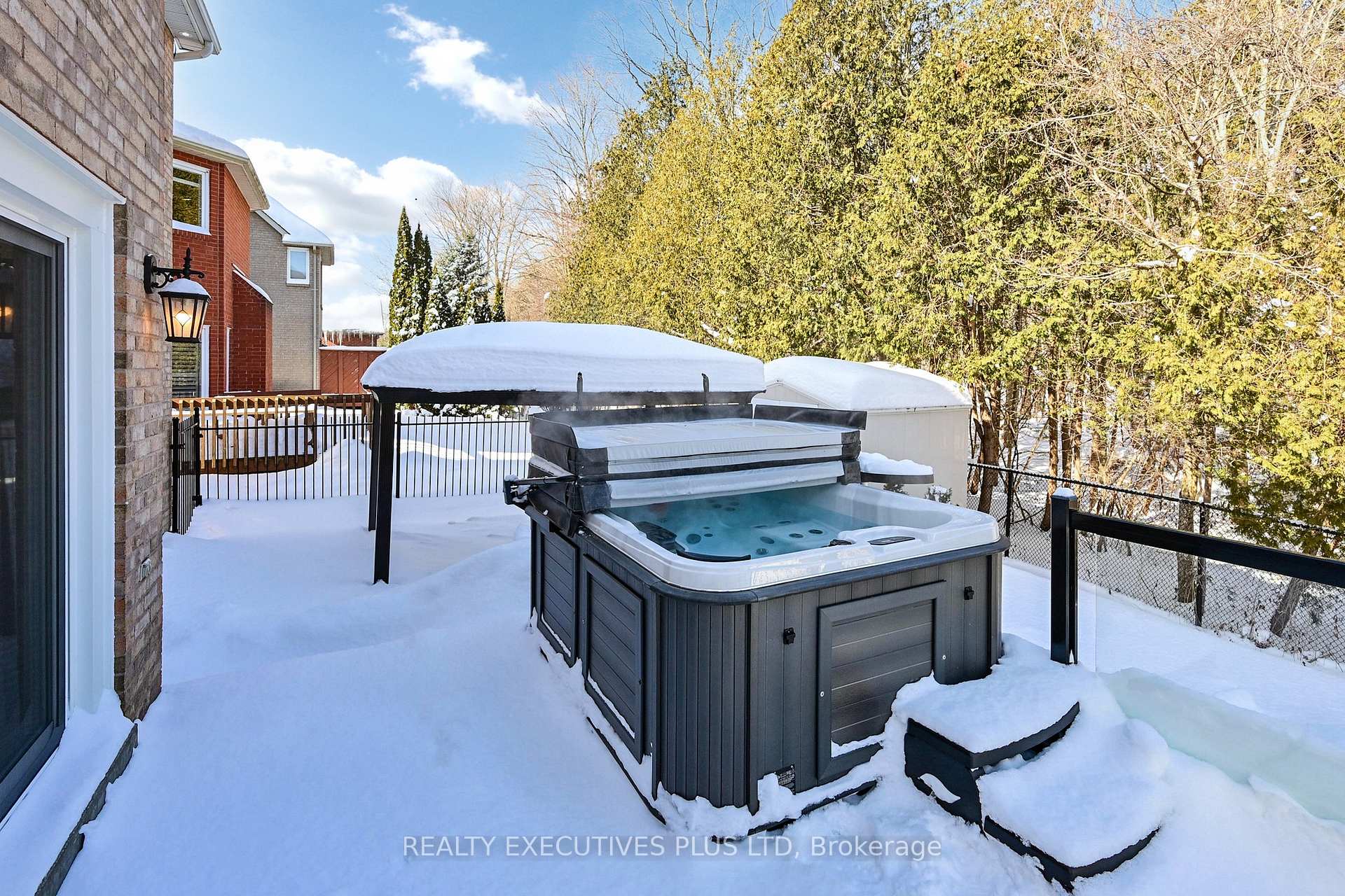 Photo 33 of 525 Summerpark Crescent, Pickering, Amberlea — HOMEH