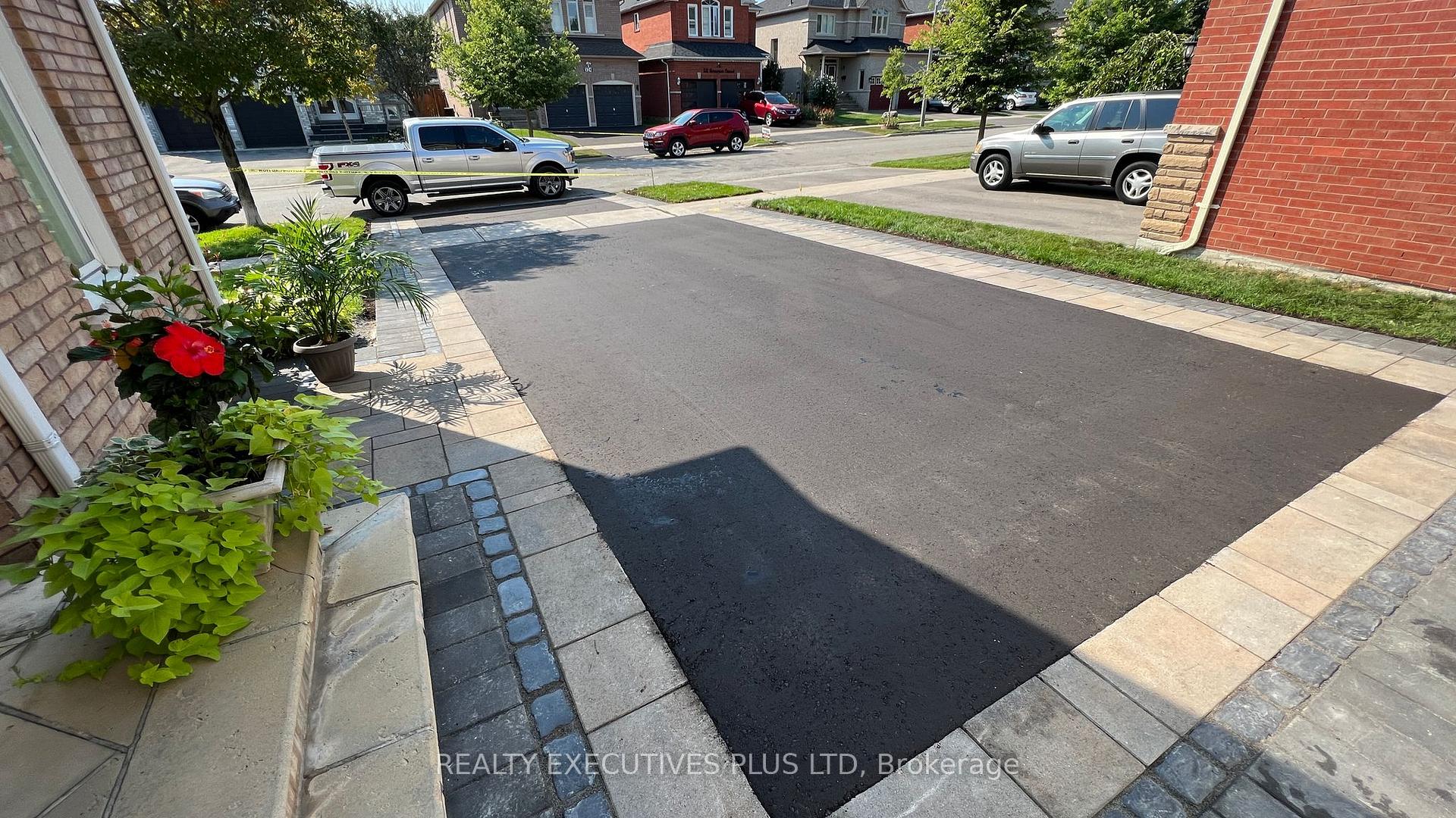 Photo 35 of 525 Summerpark Crescent, Pickering, Amberlea — HOMEH
