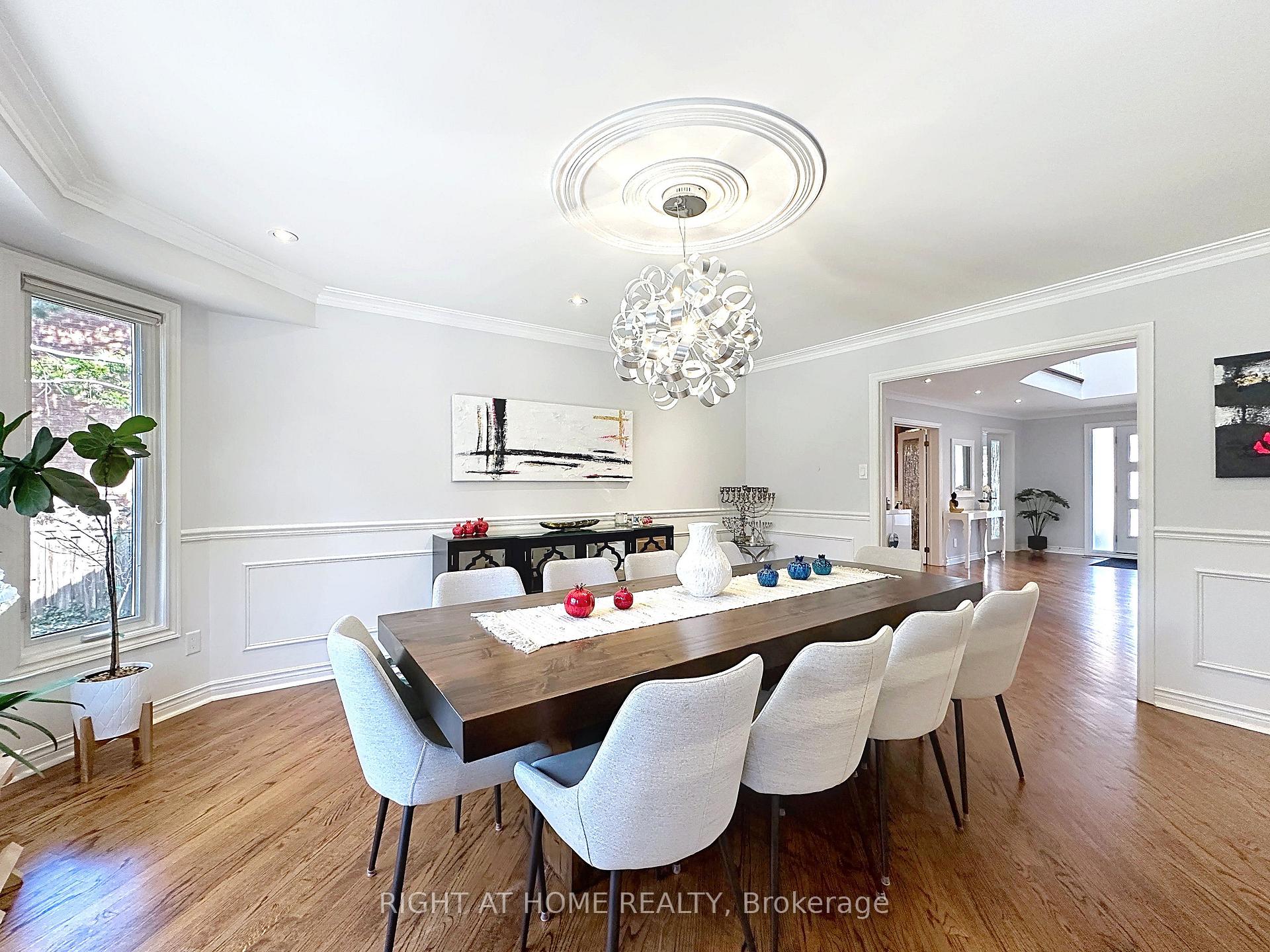 Photo 14 of 60 Helena Gardens, Vaughan, Crestwood-Springfarm-Yorkhill — HOMEH