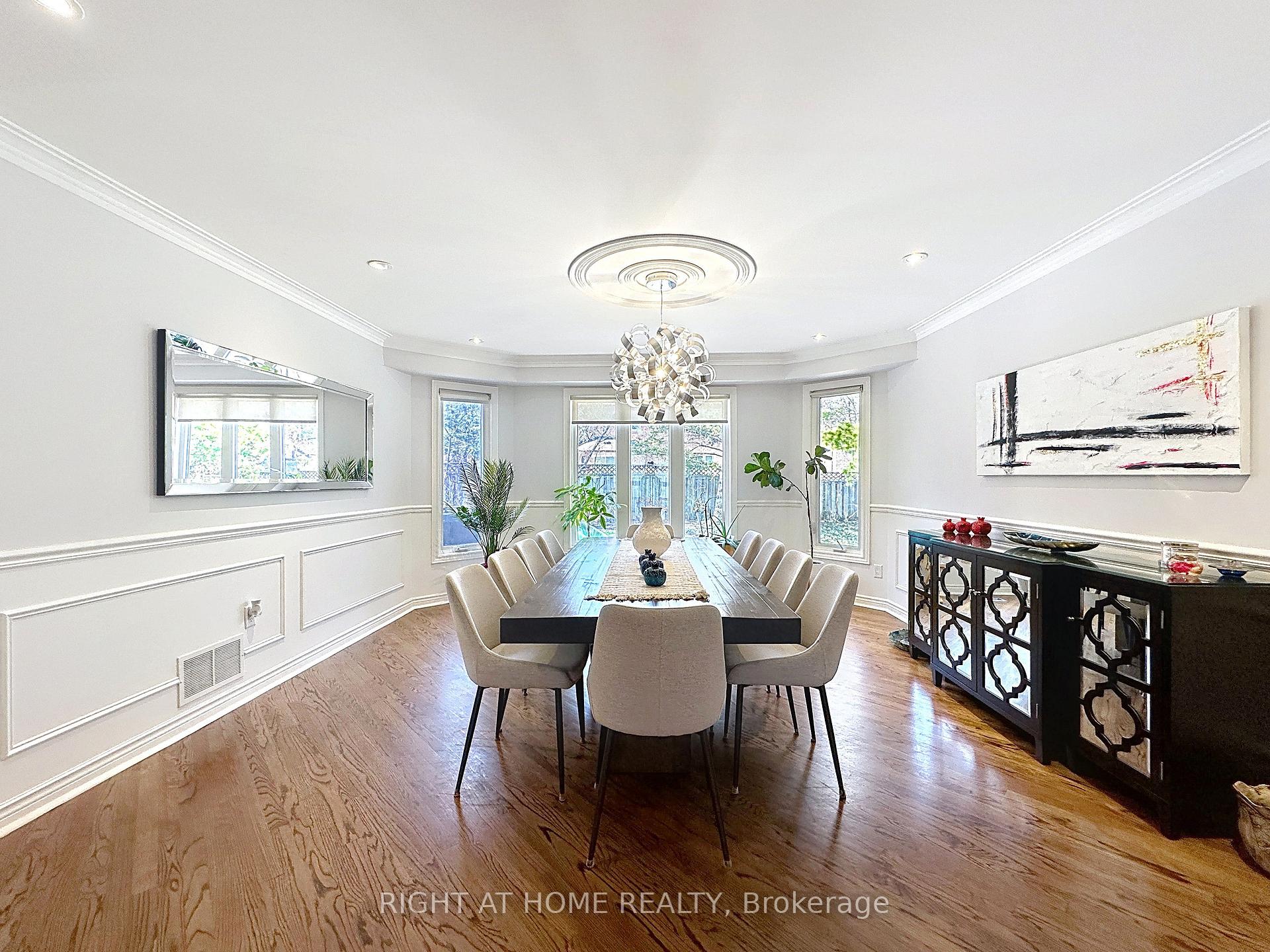 Photo 15 of 60 Helena Gardens, Vaughan, Crestwood-Springfarm-Yorkhill — HOMEH