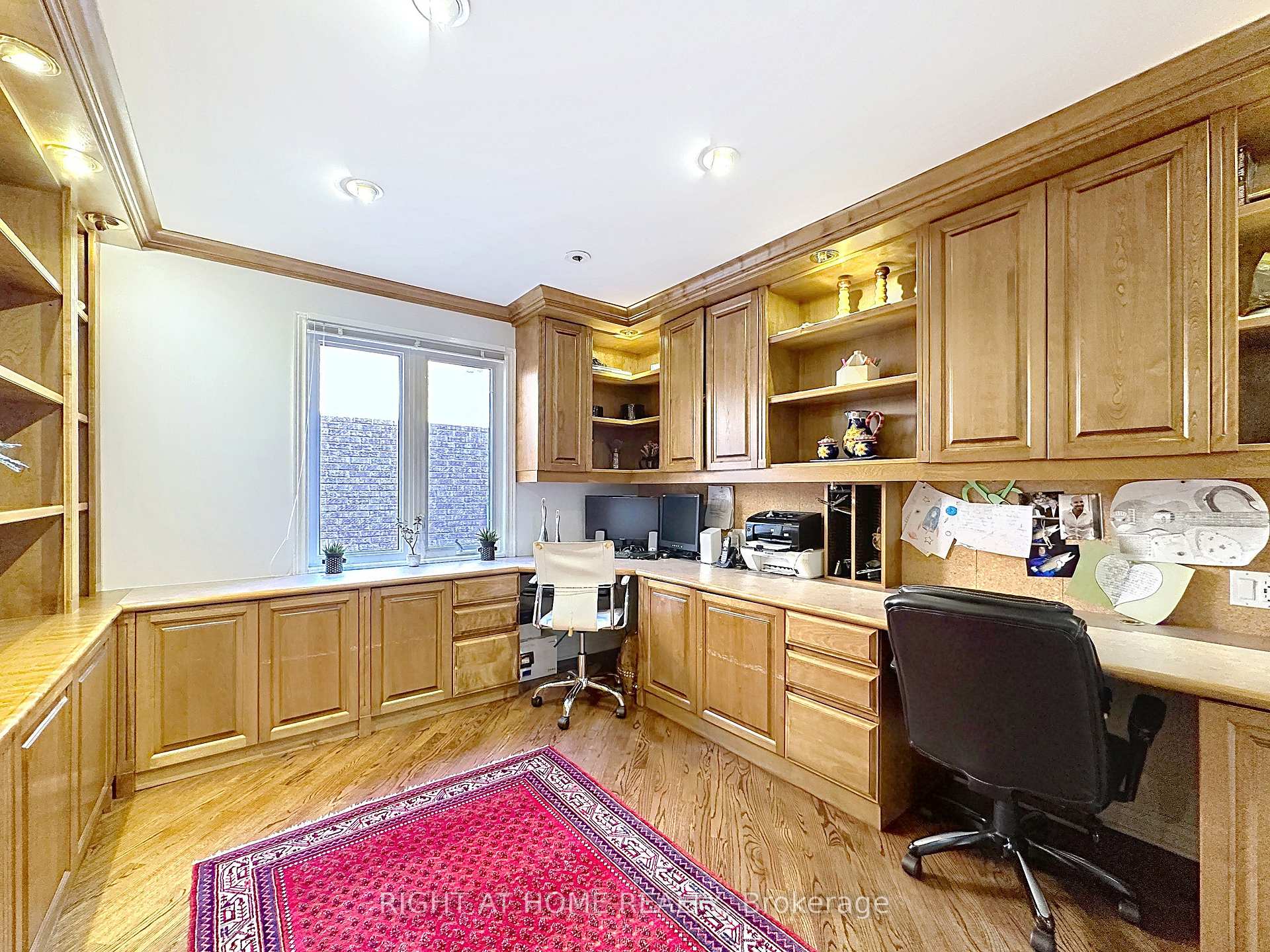 Photo 20 of 60 Helena Gardens, Vaughan, Crestwood-Springfarm-Yorkhill — HOMEH