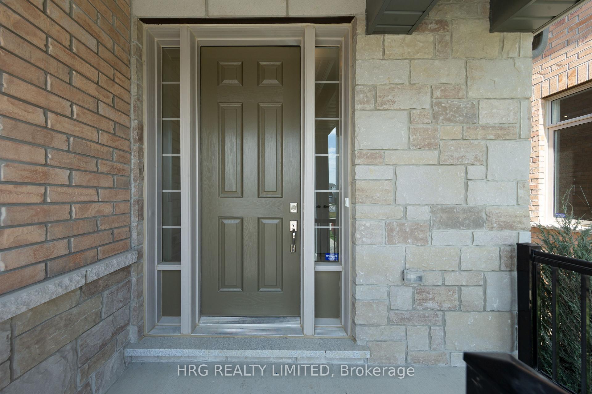 Photo 2 of 22 Brabin Circle, Whitby, Rural Whitby — HOMEH