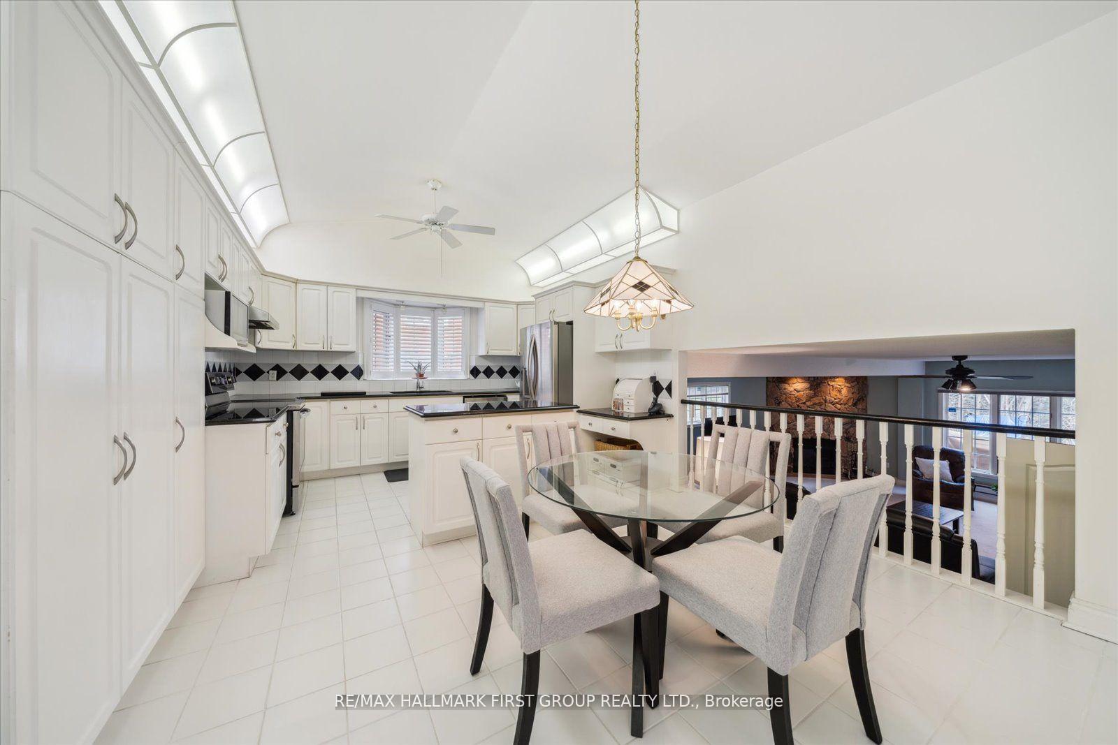 Photo 6 of 944 Duncannon Drive, Pickering, Liverpool — HOMEH