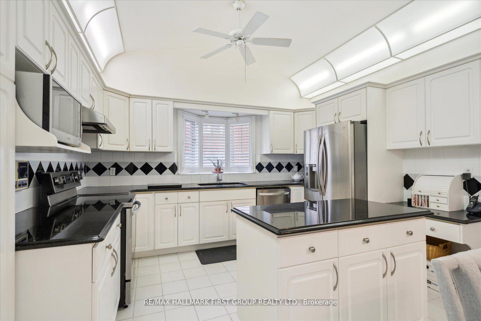 Photo 7 of 944 Duncannon Drive, Pickering, Liverpool — HOMEH