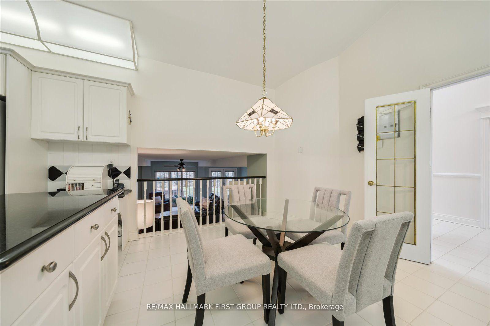 Photo 9 of 944 Duncannon Drive, Pickering, Liverpool — HOMEH