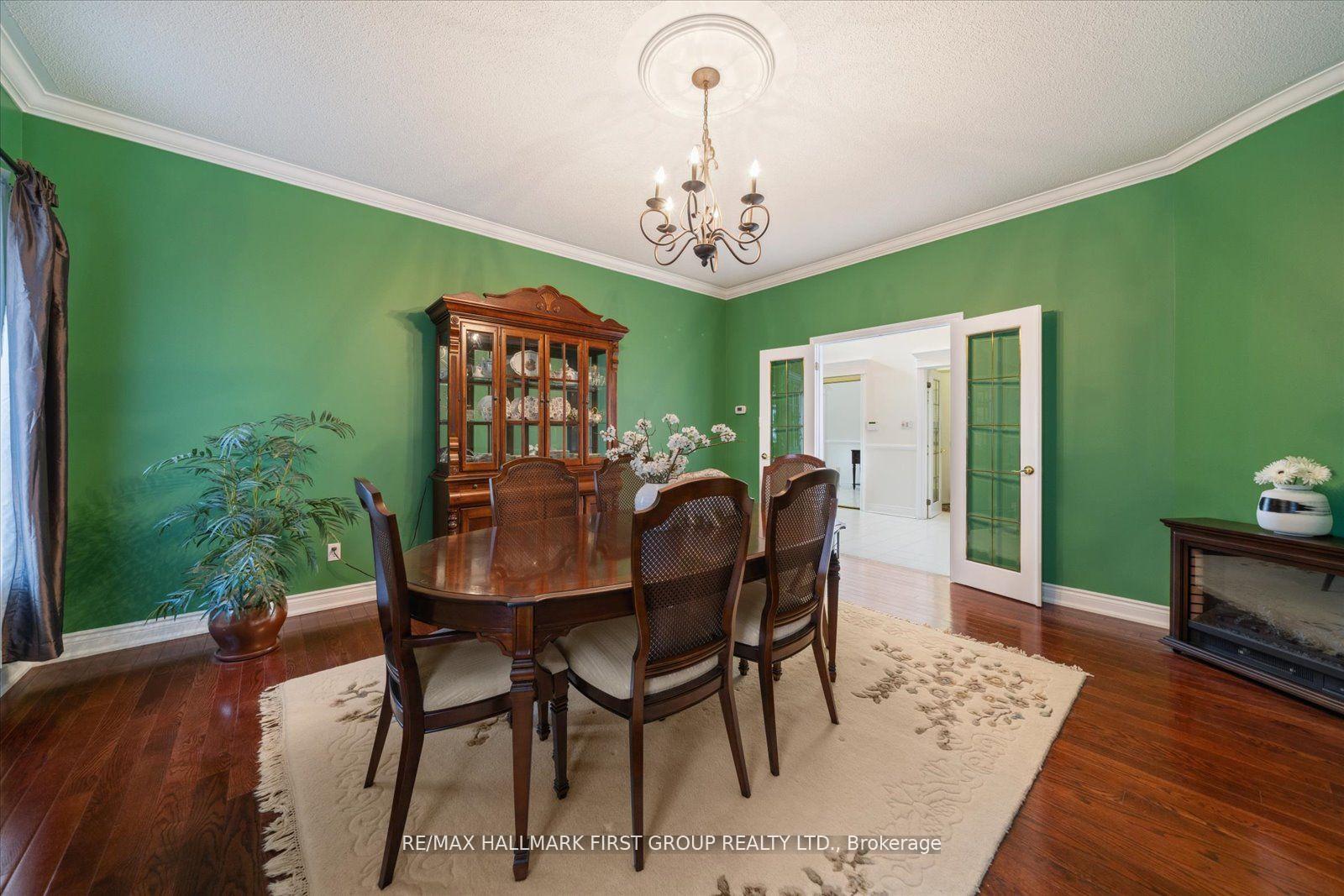 Photo 11 of 944 Duncannon Drive, Pickering, Liverpool — HOMEH