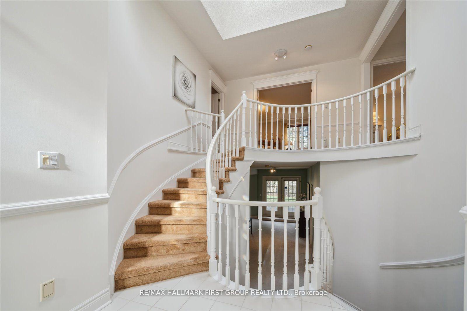 Photo 12 of 944 Duncannon Drive, Pickering, Liverpool — HOMEH