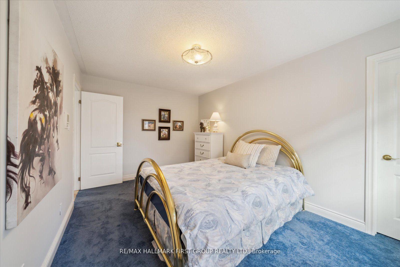 Photo 21 of 944 Duncannon Drive, Pickering, Liverpool — HOMEH