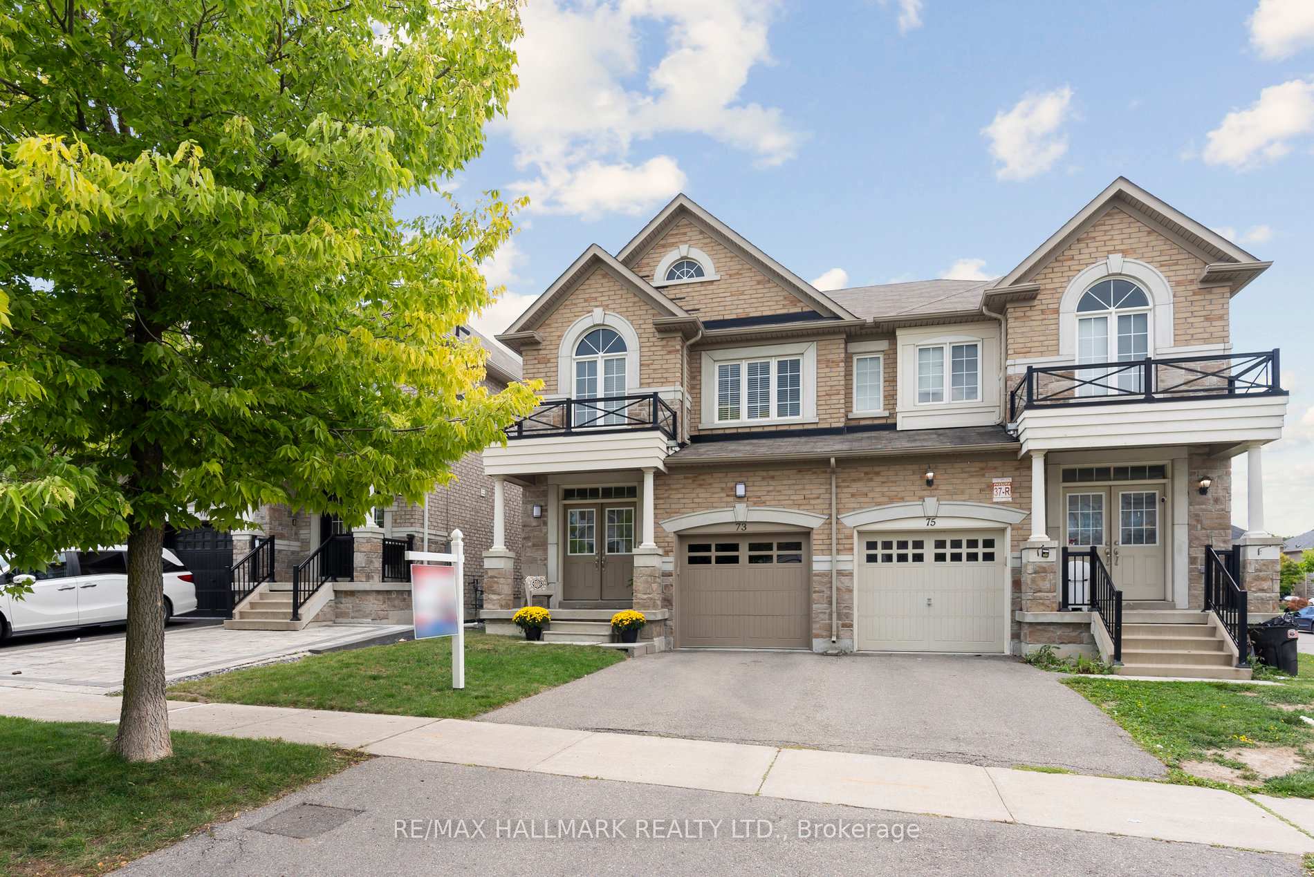 Photo 1 of 73 Lauderdale Drive, Vaughan, Patterson — HOMEH