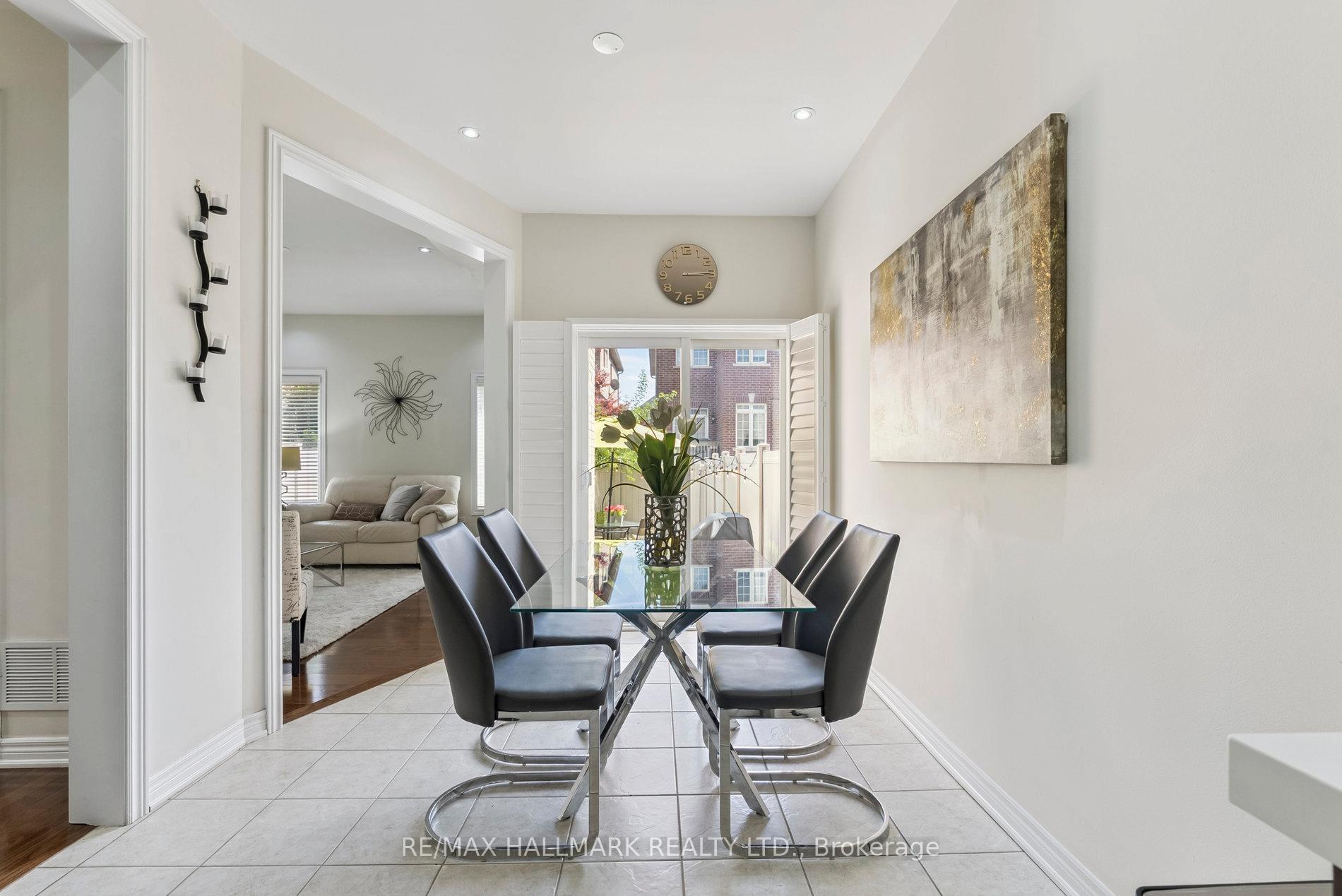 Photo 14 of 73 Lauderdale Drive, Vaughan, Patterson — HOMEH