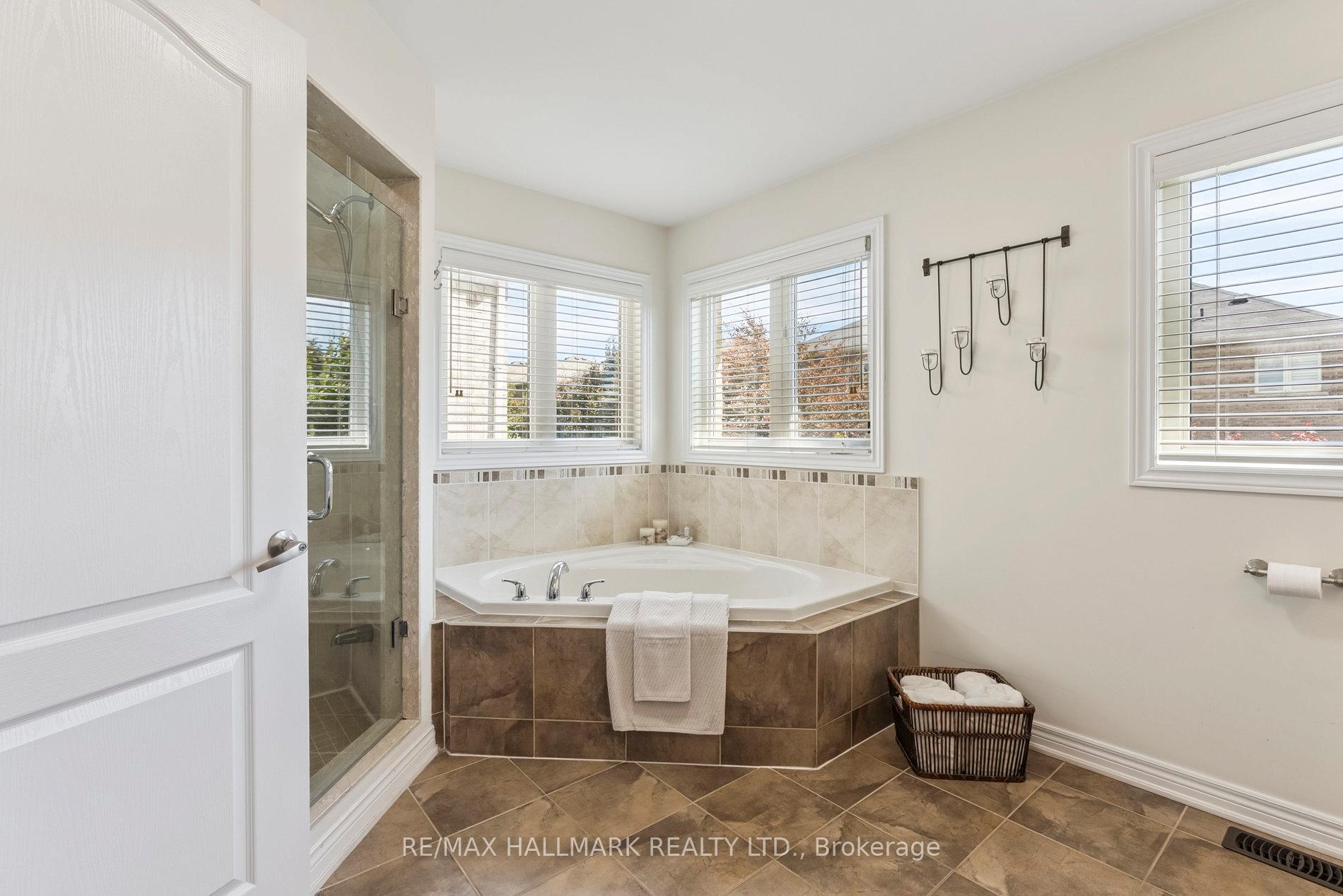 Photo 21 of 73 Lauderdale Drive, Vaughan, Patterson — HOMEH