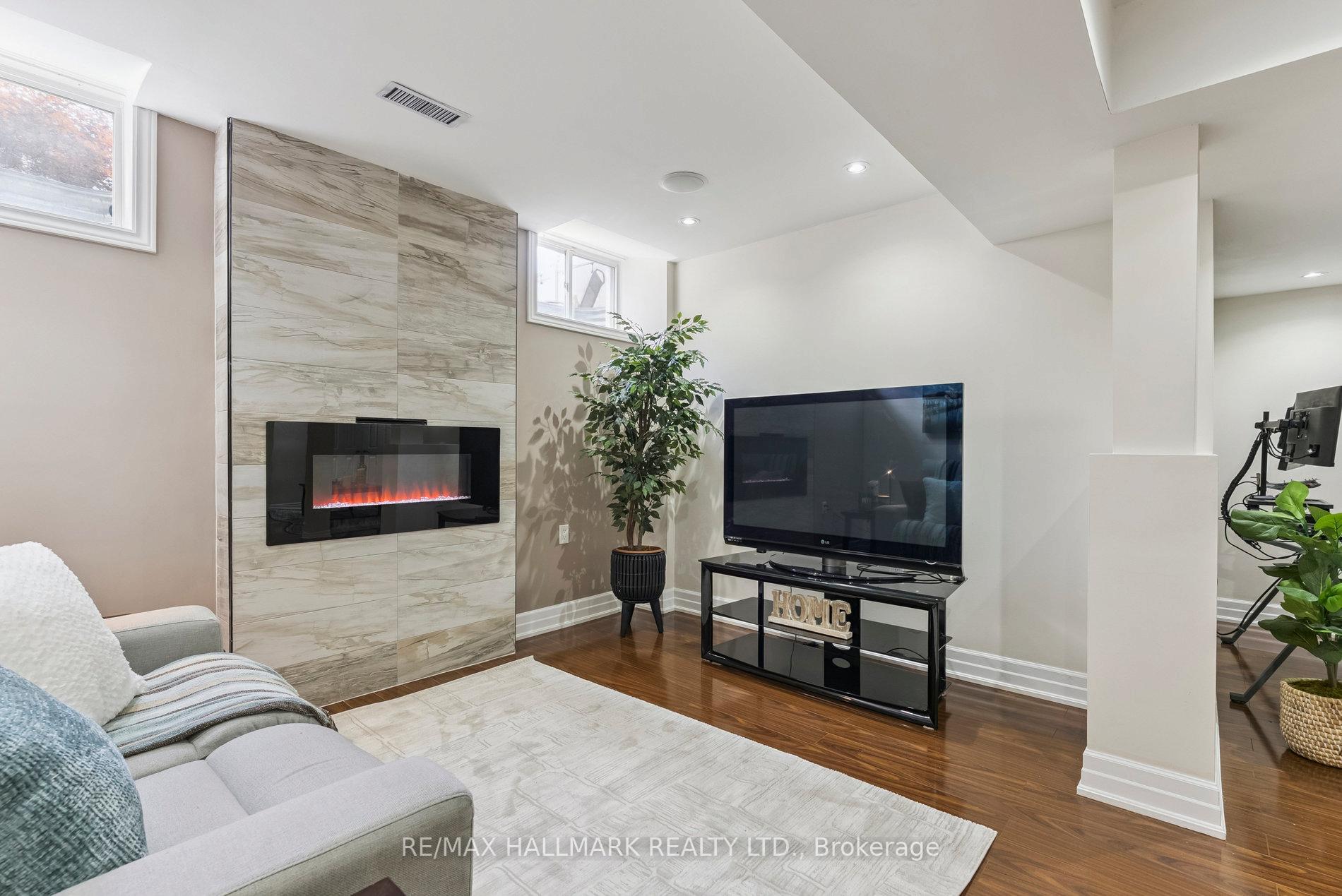 Photo 33 of 73 Lauderdale Drive, Vaughan, Patterson — HOMEH