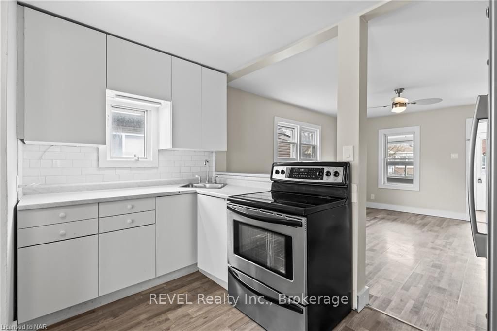 Photo 10 of 28 Mcalpine Avenue S, Welland, Lincoln/Crowland — HOMEH
