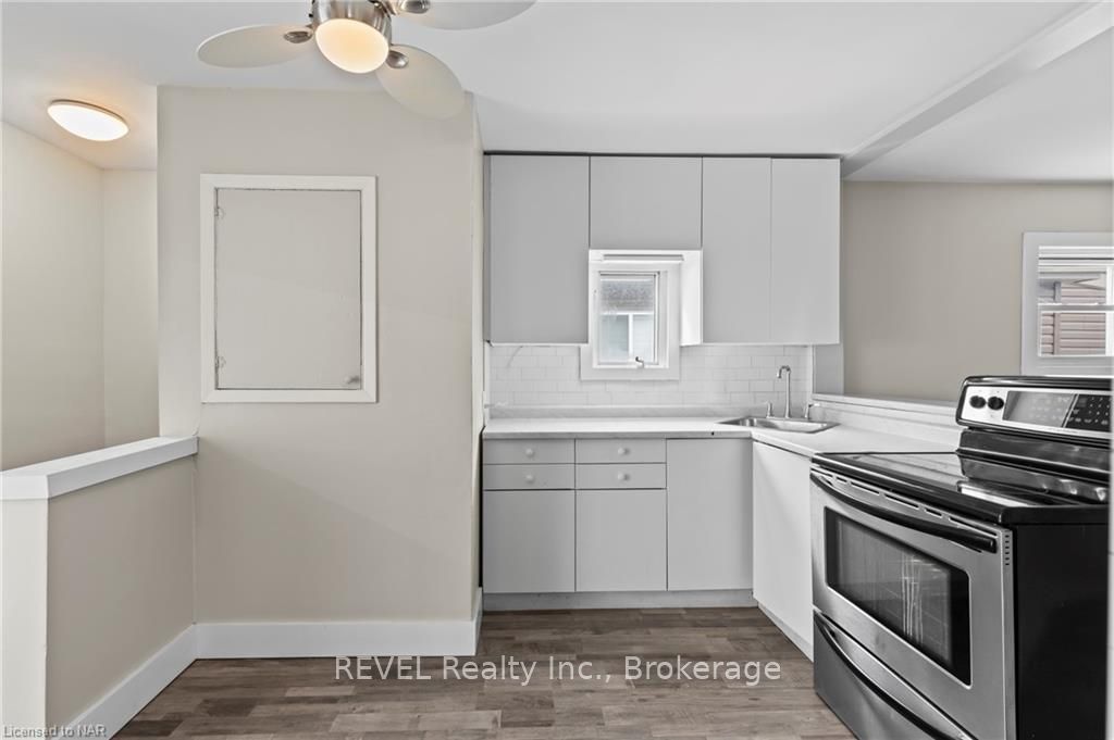 Photo 12 of 28 Mcalpine Avenue S, Welland, Lincoln/Crowland — HOMEH