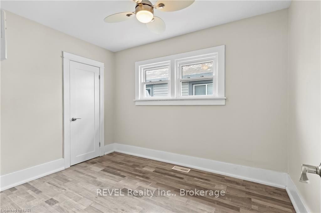 Photo 21 of 28 Mcalpine Avenue S, Welland, Lincoln/Crowland — HOMEH