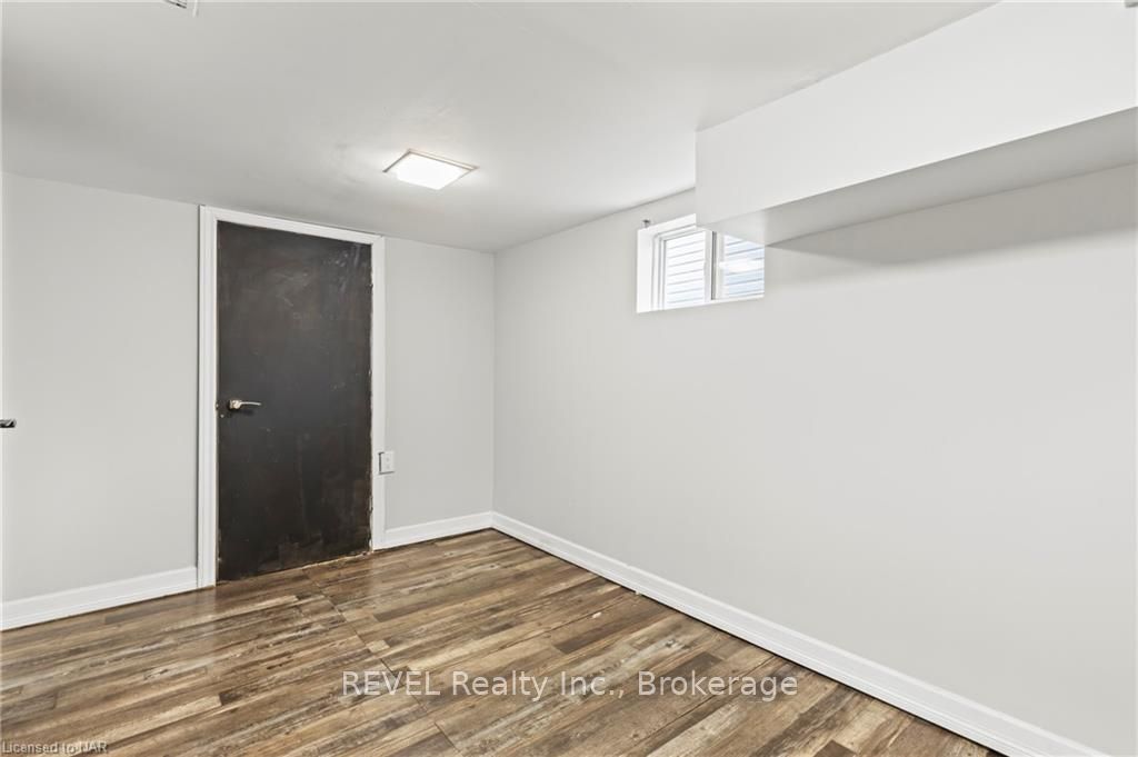 Photo 27 of 28 Mcalpine Avenue S, Welland, Lincoln/Crowland — HOMEH