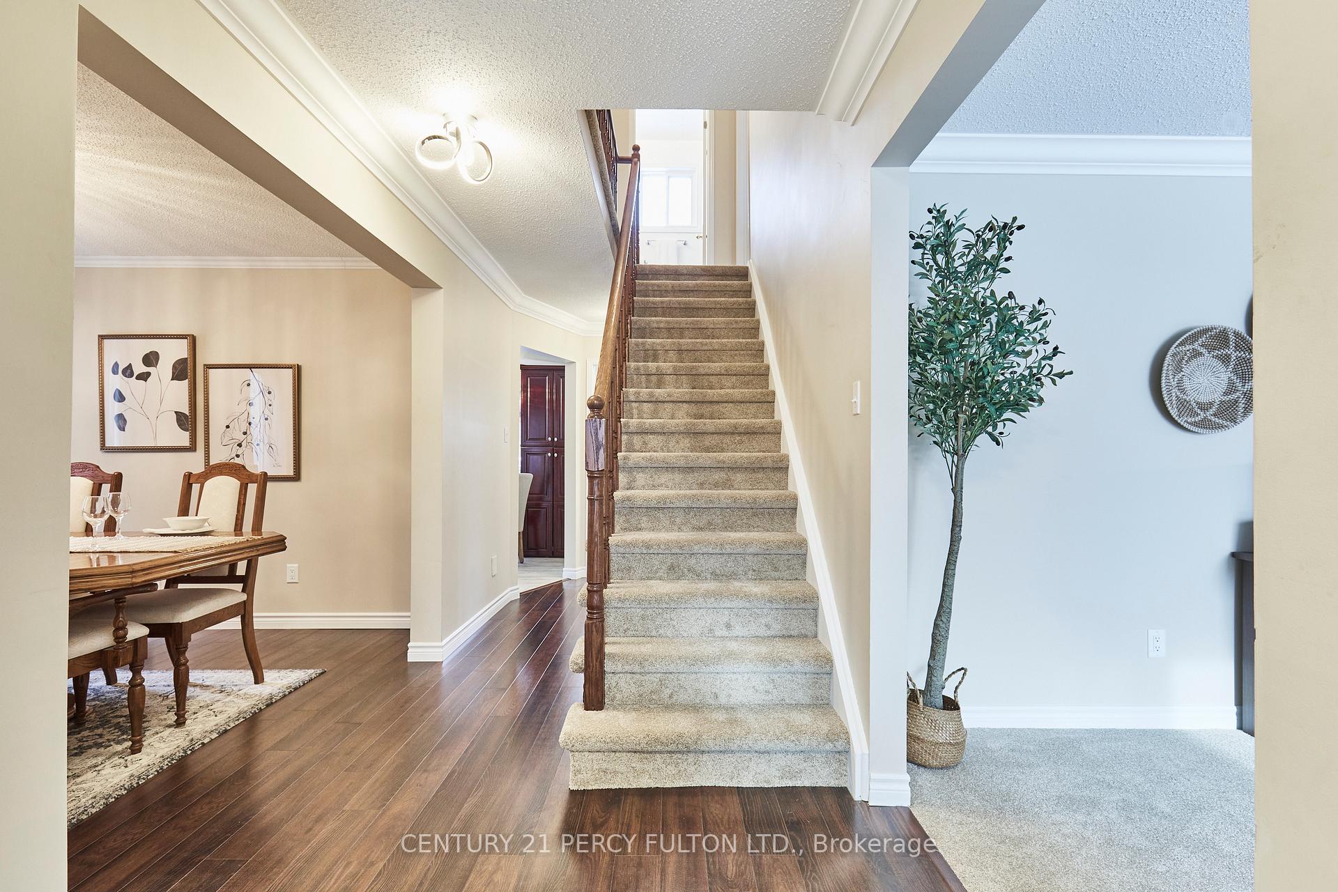 Photo 2 of 1509 Oberon Court, Pickering, Amberlea — HOMEH
