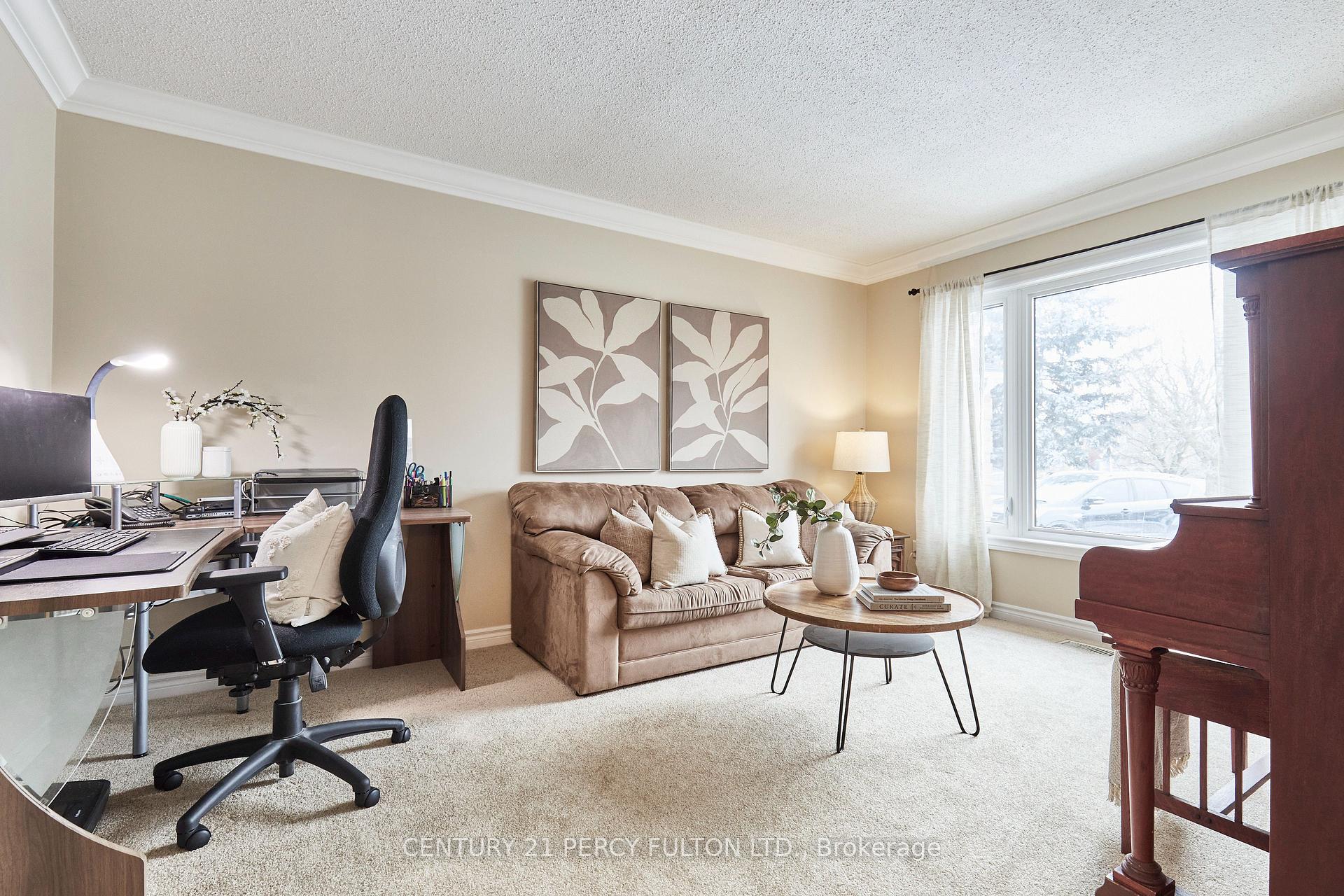 Photo 3 of 1509 Oberon Court, Pickering, Amberlea — HOMEH