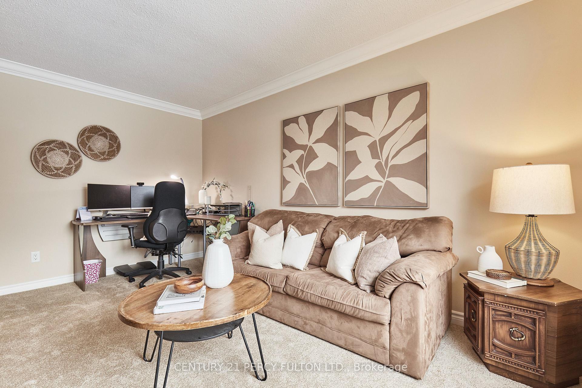 Photo 4 of 1509 Oberon Court, Pickering, Amberlea — HOMEH