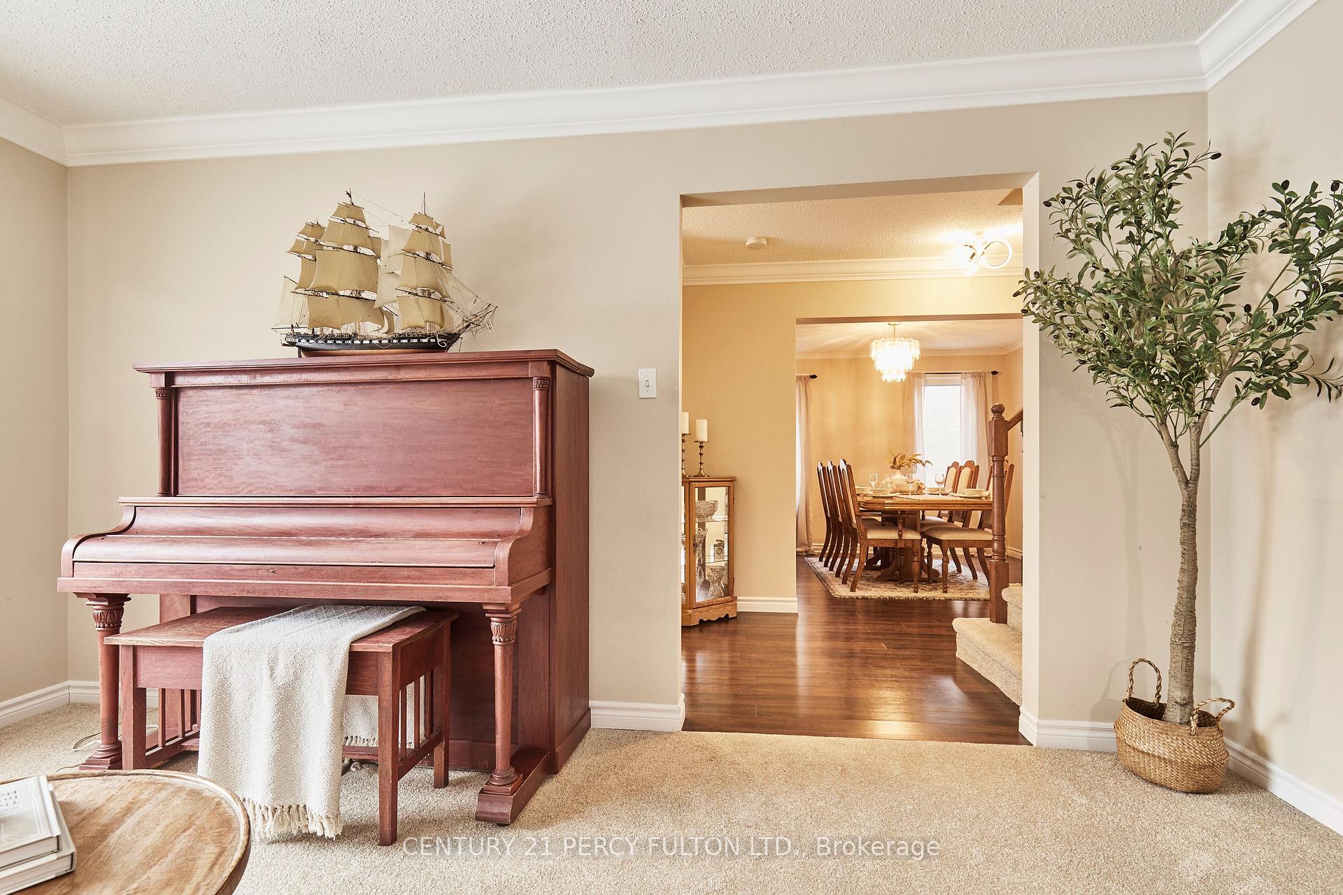 Photo 5 of 1509 Oberon Court, Pickering, Amberlea — HOMEH