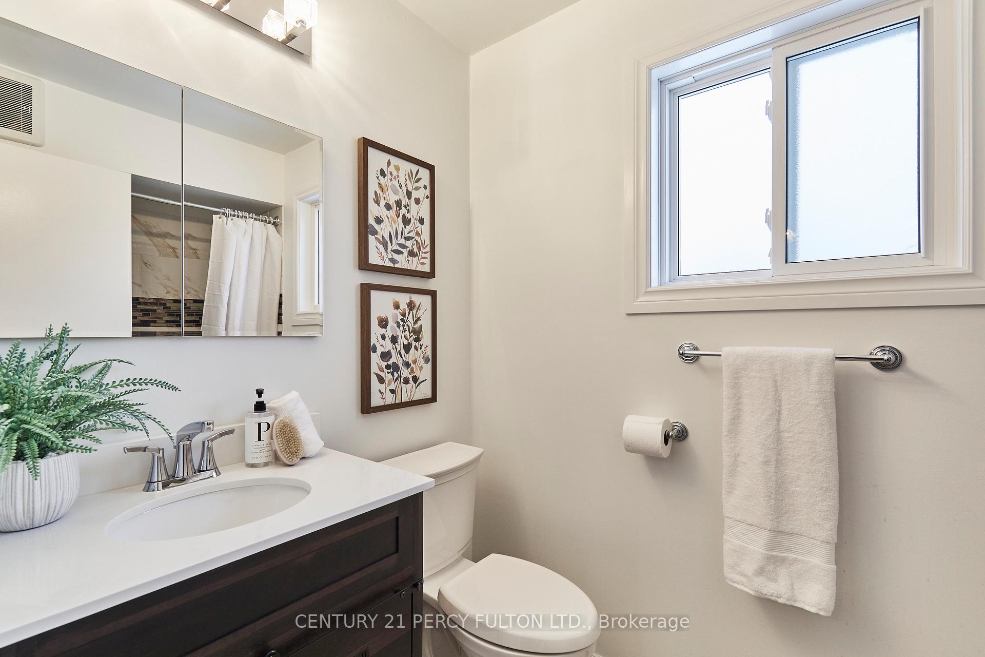 Photo 16 of 1509 Oberon Court, Pickering, Amberlea — HOMEH