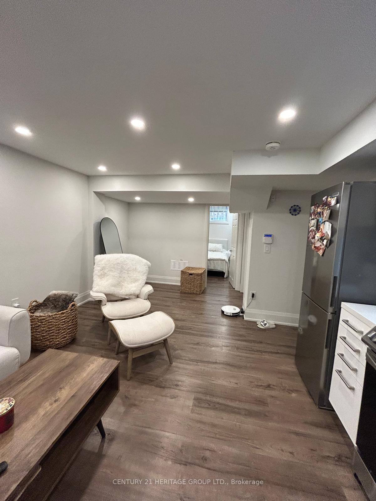 Photo 4 of Unit BSMT, 65 Ten Oaks Boulevard, Vaughan, Patterson — HOMEH