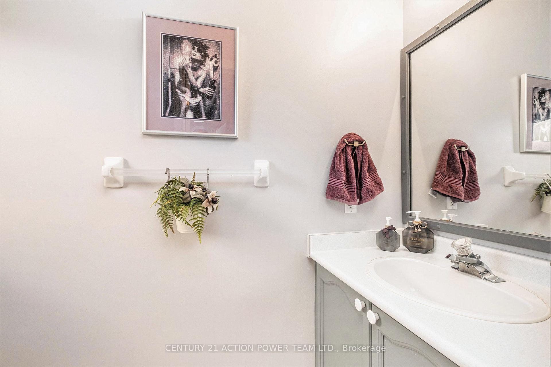 Photo 14 of 167 Grenadier Way, Ottawa, Barrhaven - Longfields — HOMEH