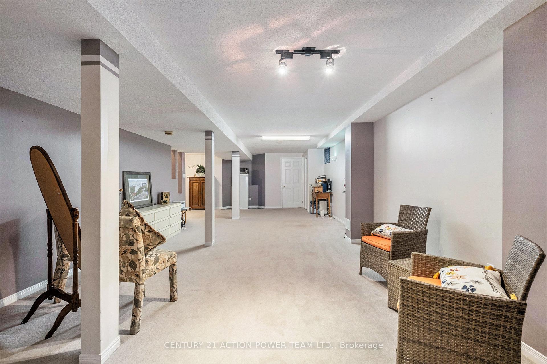Photo 28 of 167 Grenadier Way, Ottawa, Barrhaven - Longfields — HOMEH