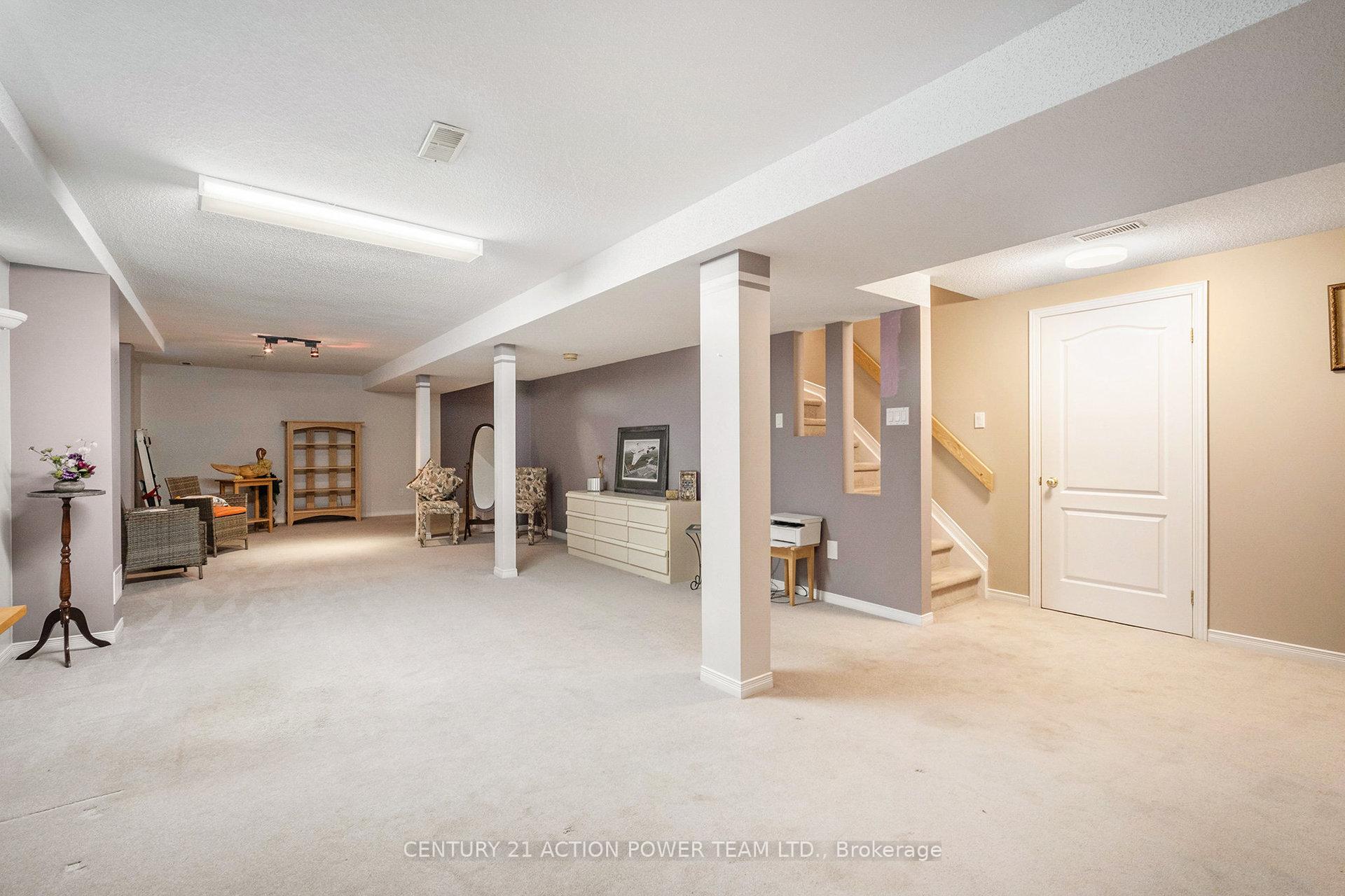 Photo 37 of 167 Grenadier Way, Ottawa, Barrhaven - Longfields — HOMEH