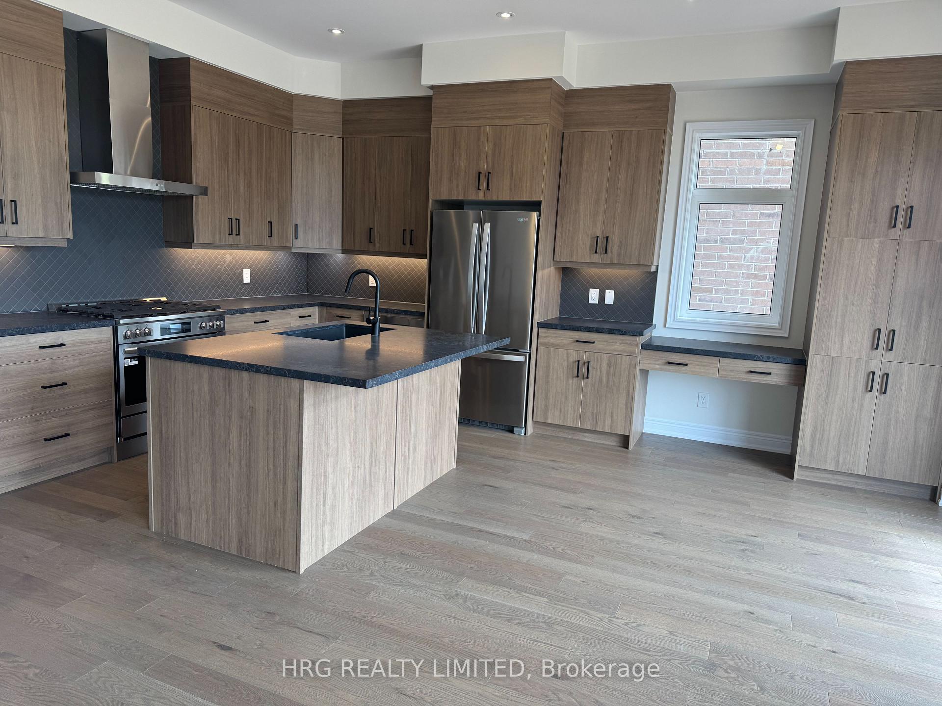 Photo 2 of 1 Spring Garden Court, Whitby, Rural Whitby — HOMEH
