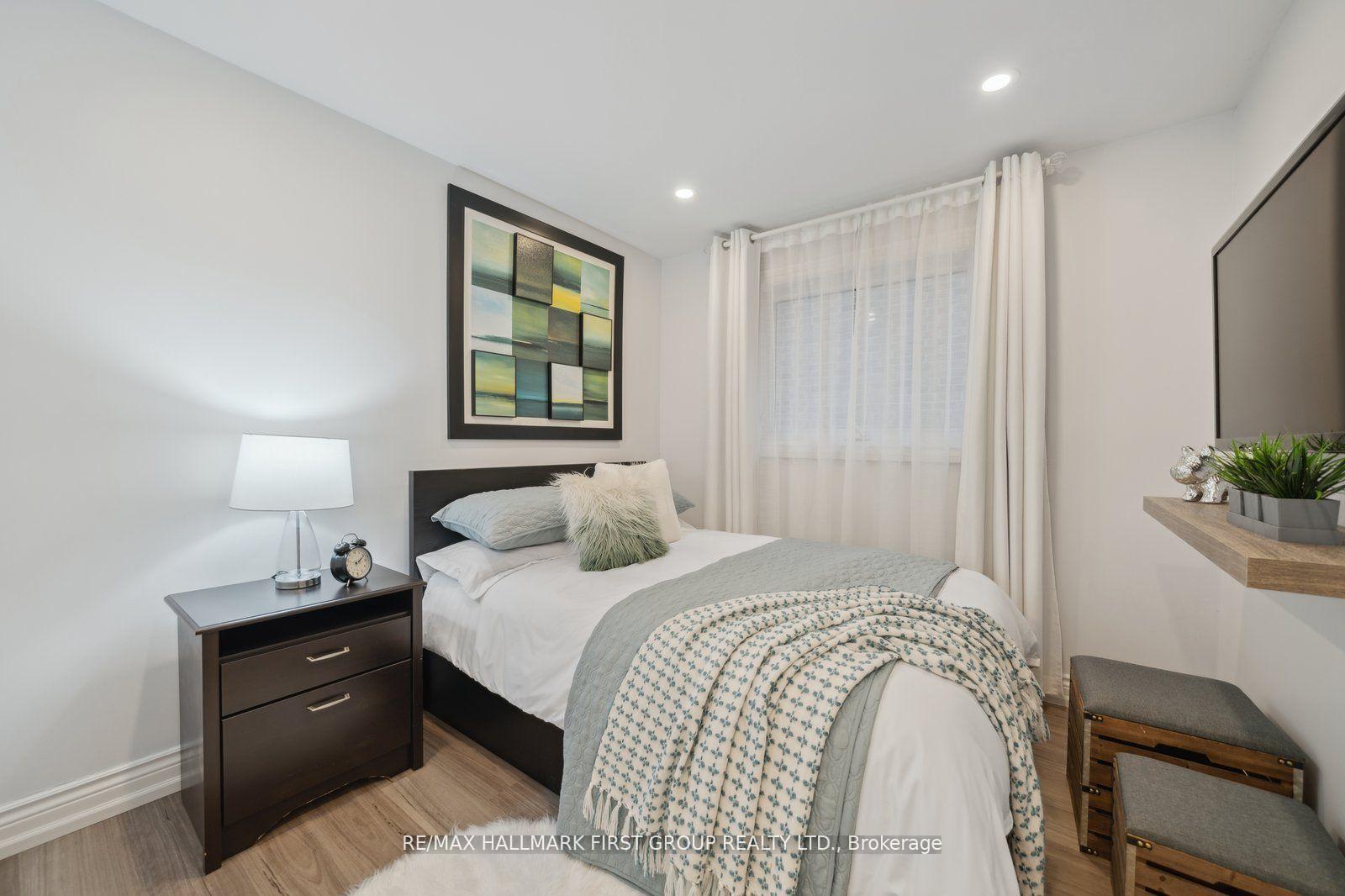 Photo 11 of 673 Chiron Crescent, Pickering, Amberlea — HOMEH