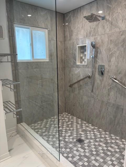 Photo 14 of 5 Hearne Crescent, Ajax, Central — HOMEH
