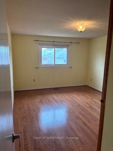 Photo 27 of 5 Hearne Crescent, Ajax, Central — HOMEH
