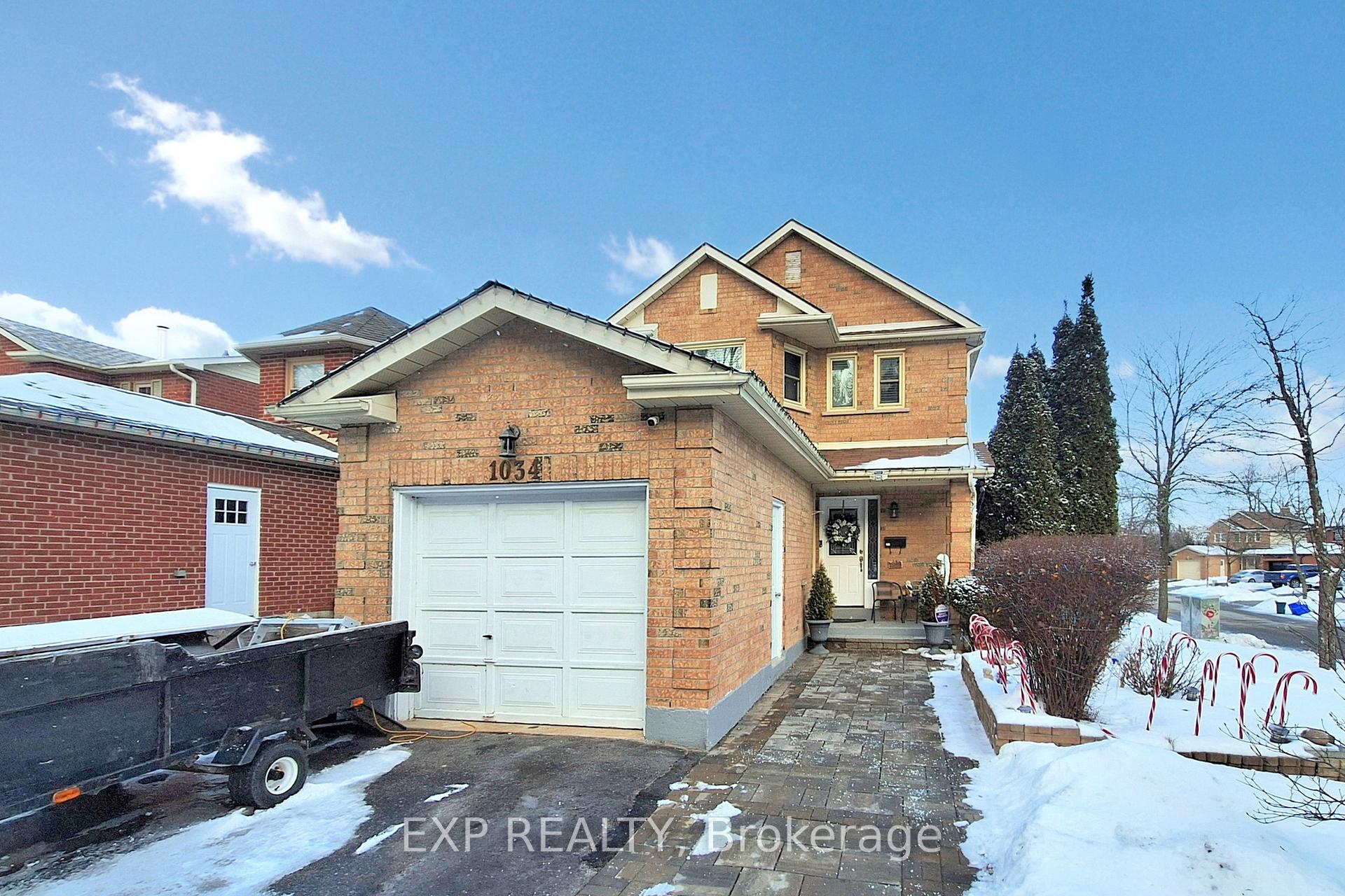 Photo 2 of 1034 Benton Crescent, Pickering, Liverpool — HOMEH