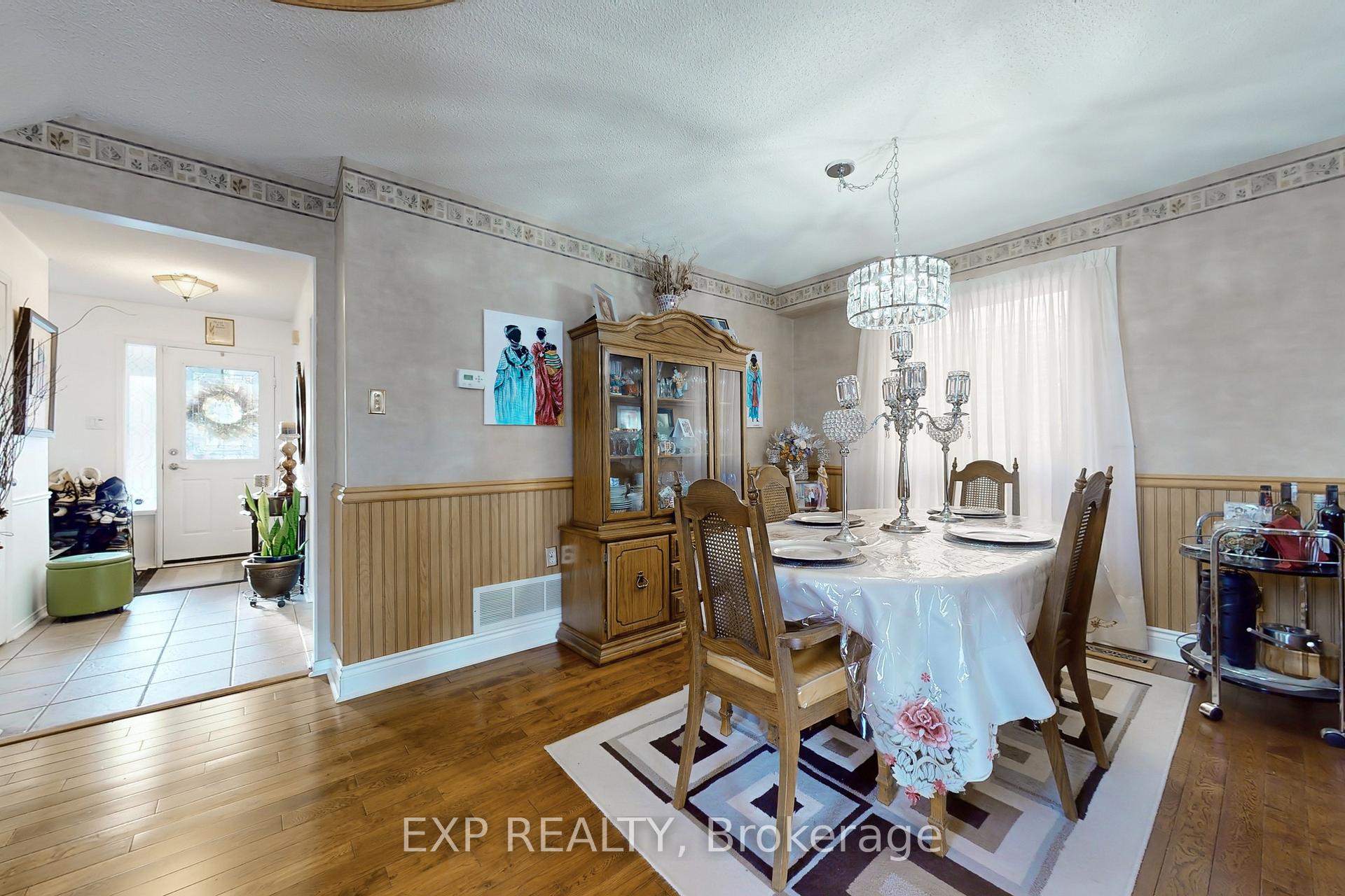 Photo 11 of 1034 Benton Crescent, Pickering, Liverpool — HOMEH