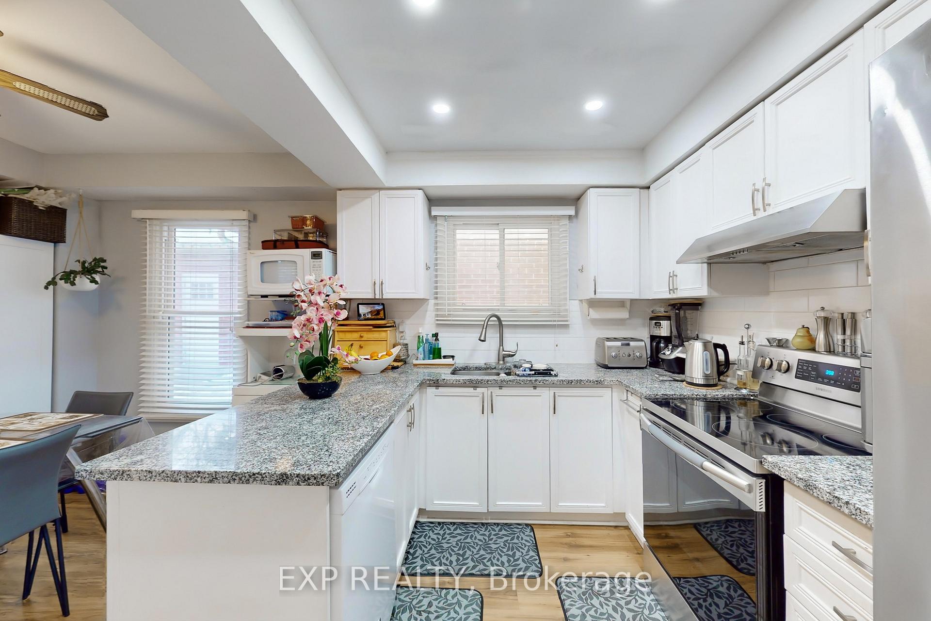 Photo 14 of 1034 Benton Crescent, Pickering, Liverpool — HOMEH
