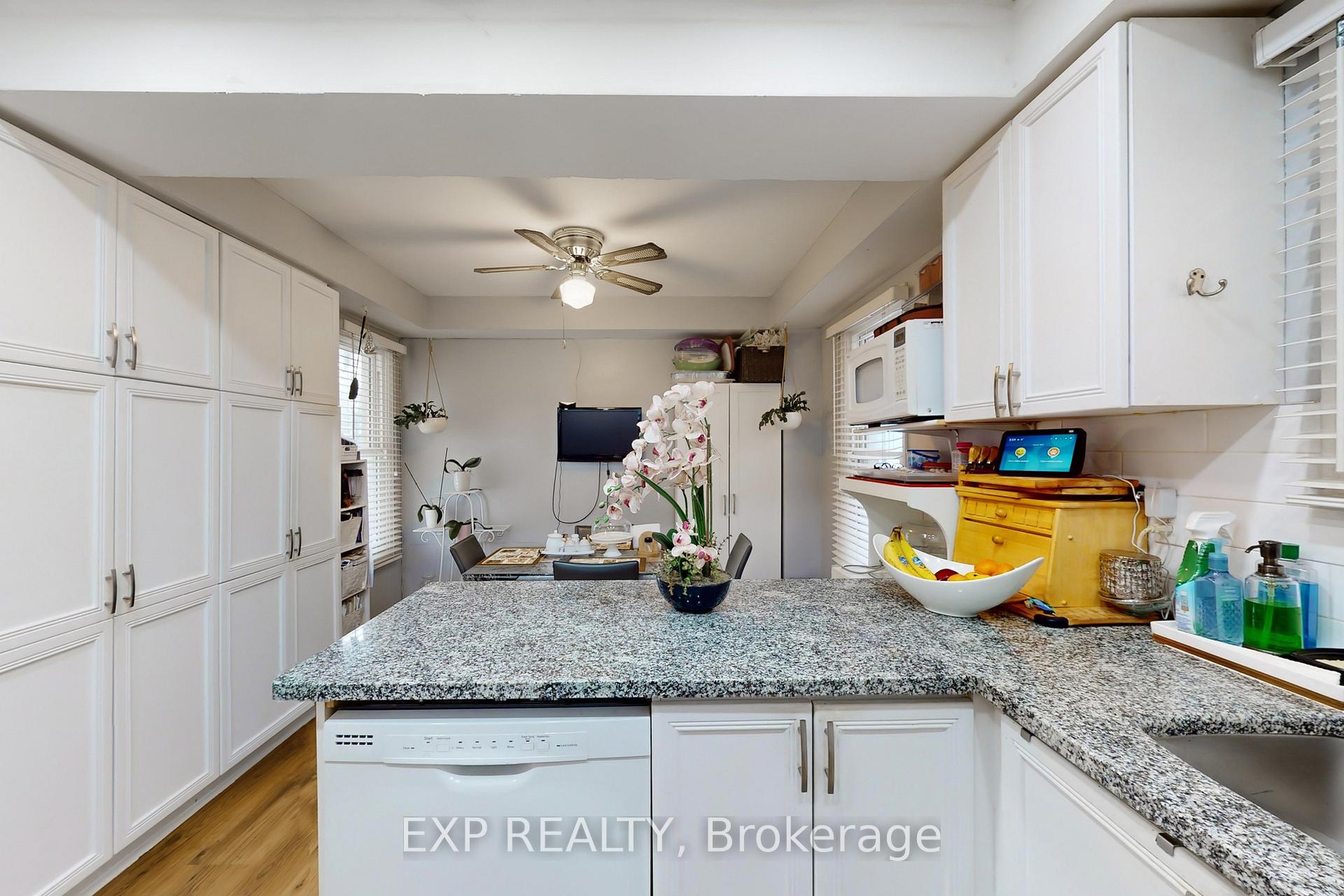 Photo 15 of 1034 Benton Crescent, Pickering, Liverpool — HOMEH