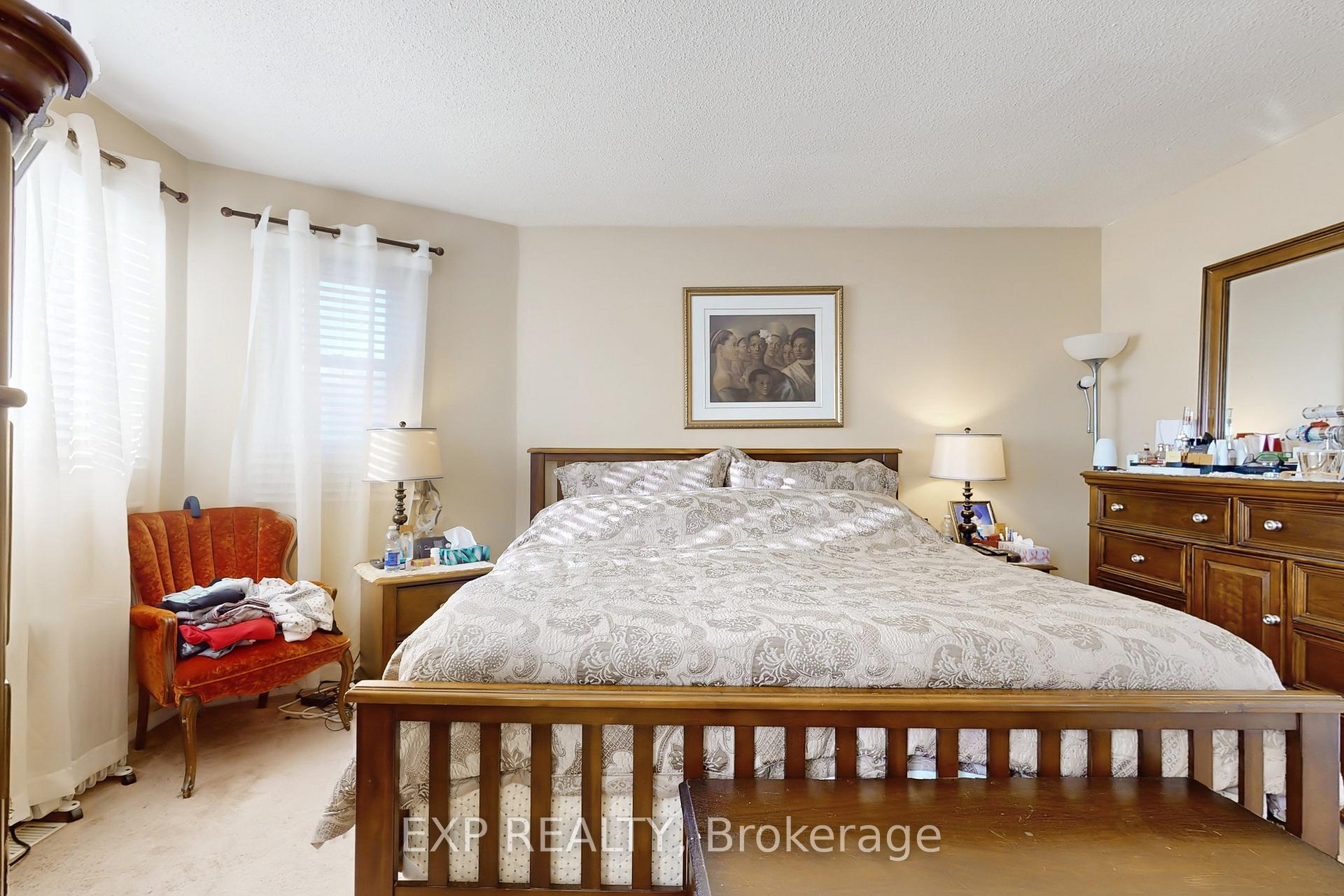 Photo 26 of 1034 Benton Crescent, Pickering, Liverpool — HOMEH