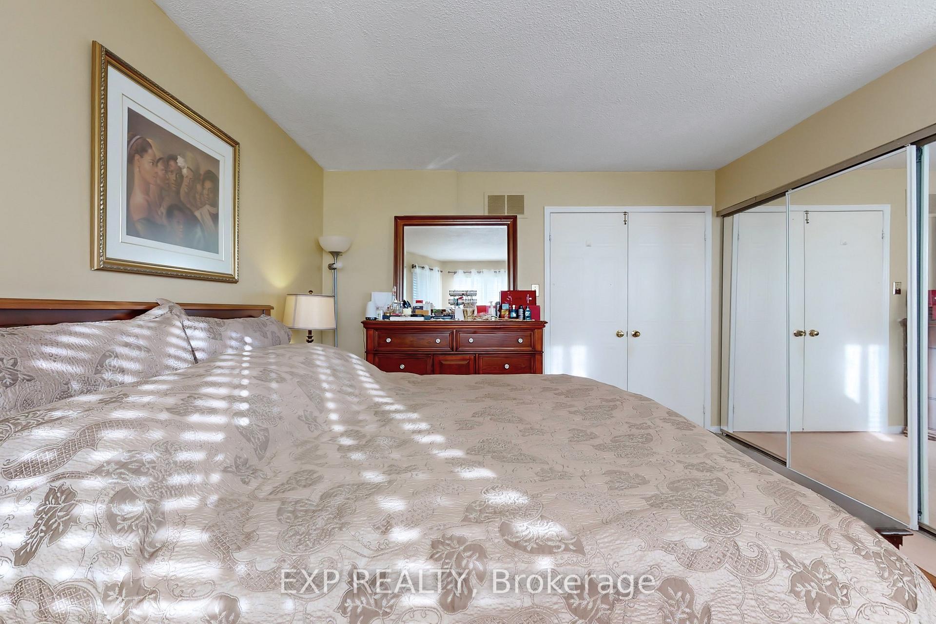 Photo 27 of 1034 Benton Crescent, Pickering, Liverpool — HOMEH