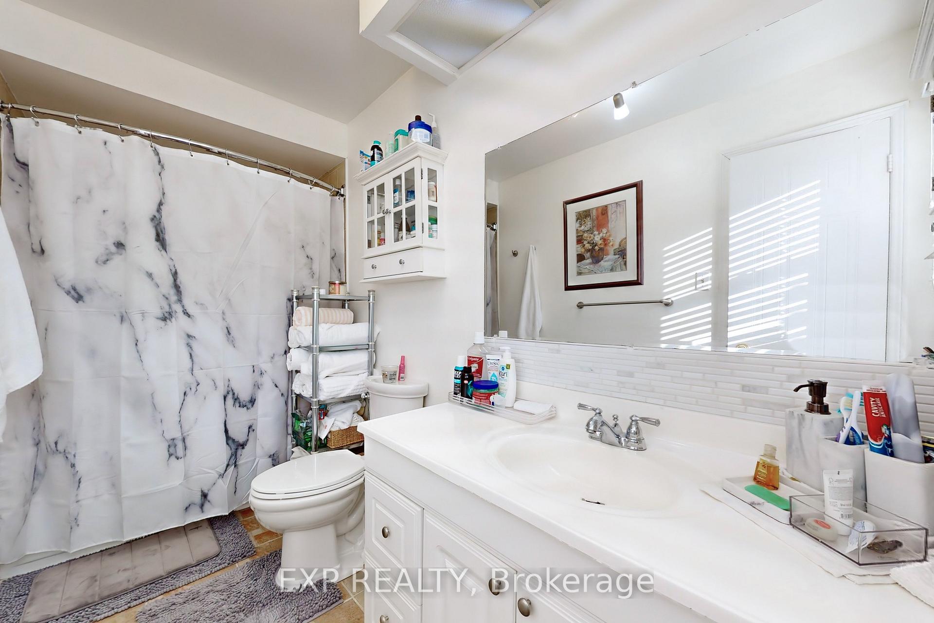Photo 29 of 1034 Benton Crescent, Pickering, Liverpool — HOMEH