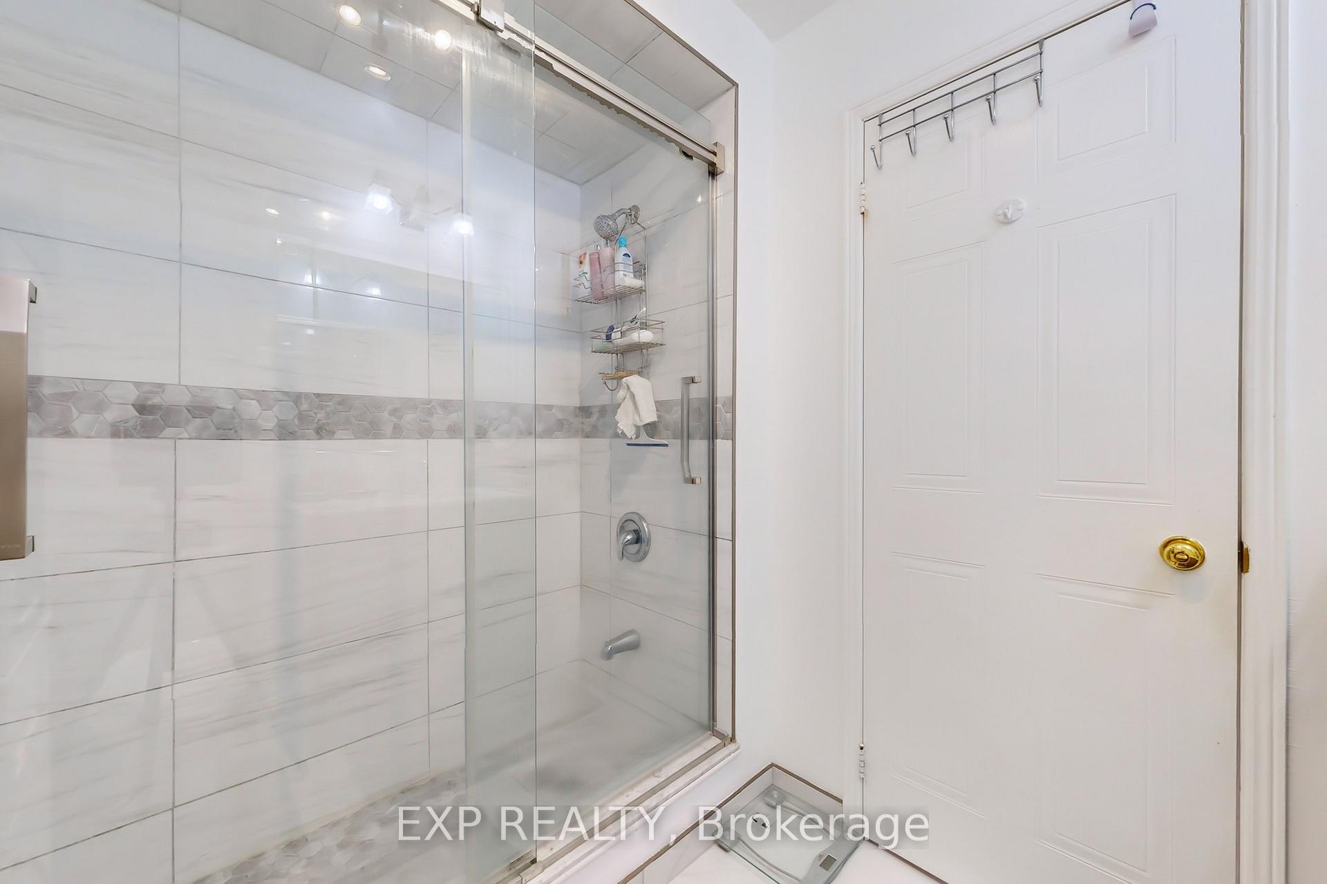 Photo 38 of 1034 Benton Crescent, Pickering, Liverpool — HOMEH