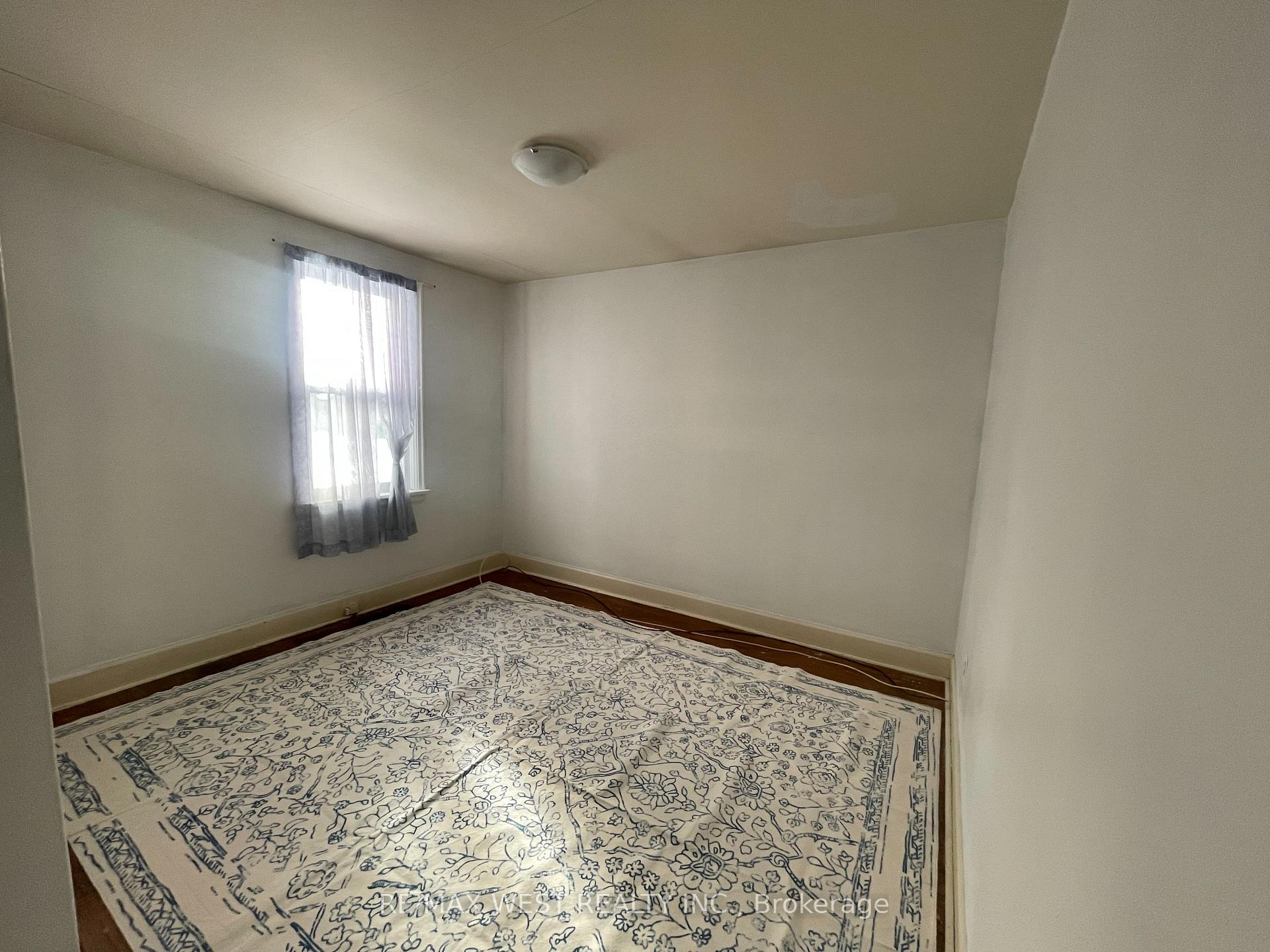 Photo 6 of 94 Hawman Avenue, Vaughan, Vaughan Grove — HOMEH