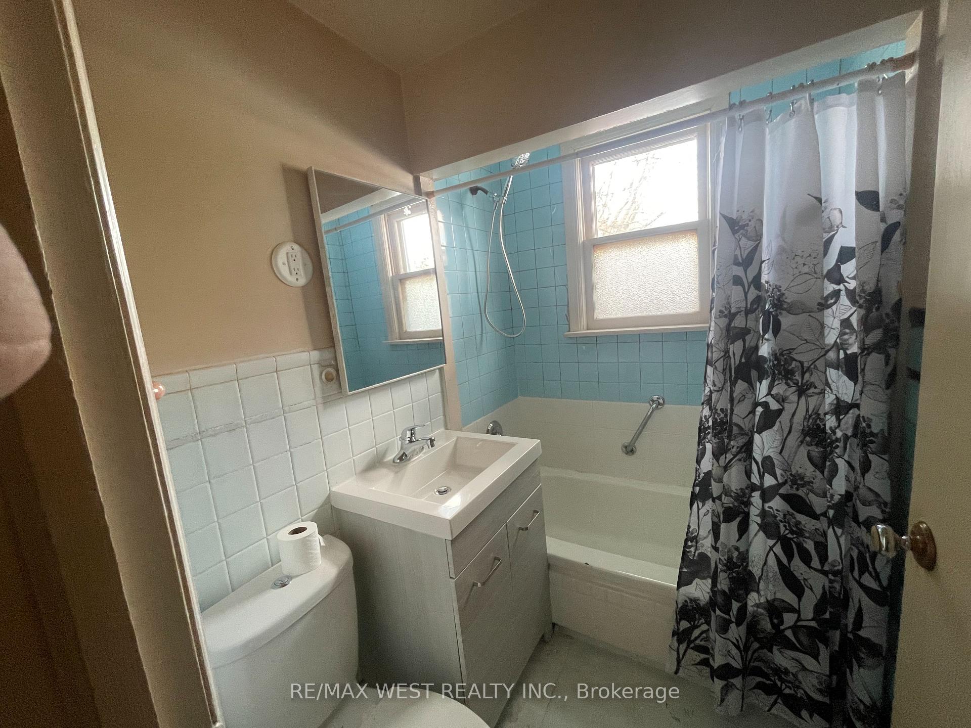 Photo 10 of 94 Hawman Avenue, Vaughan, Vaughan Grove — HOMEH