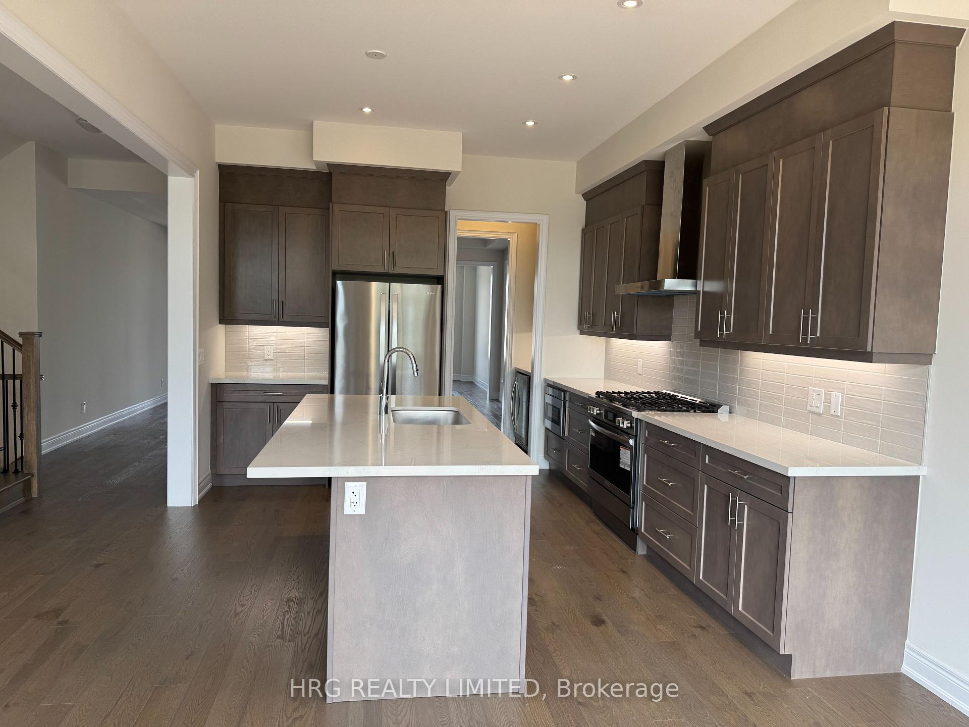 Photo 3 of 84 Pheasant Ridge Drive, Whitby, Rural Whitby — HOMEH