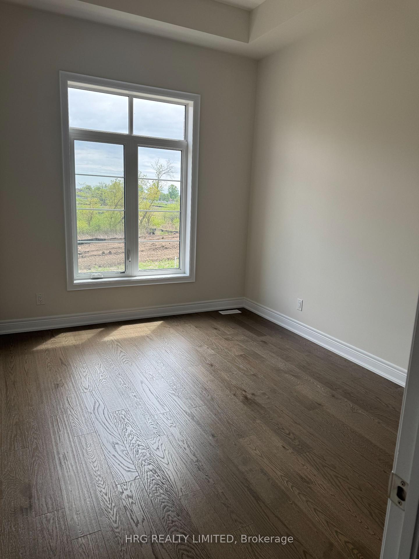 Photo 8 of 84 Pheasant Ridge Drive, Whitby, Rural Whitby — HOMEH