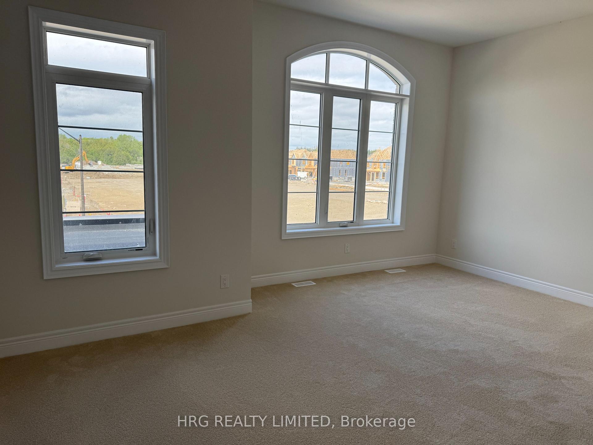 Photo 12 of 84 Pheasant Ridge Drive, Whitby, Rural Whitby — HOMEH